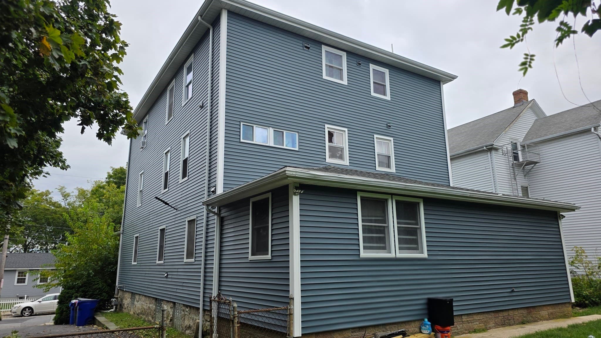 3 Family at 475 Tecumseh St, Fall River MA 02721, Fall River, photo 4 of 28
