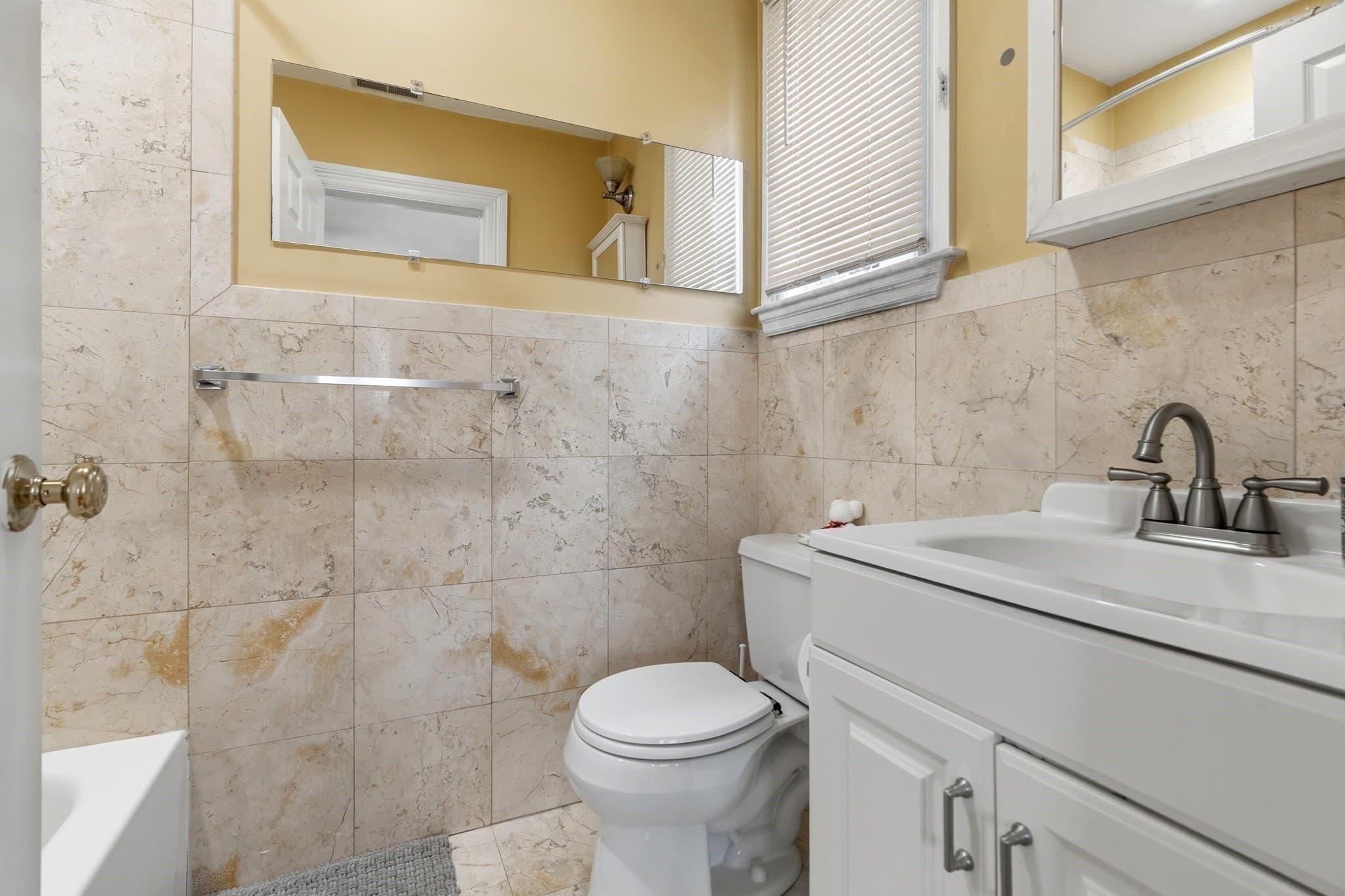 3 Family - 3 Units Up/Down at 164 Boylston Street, Boston MA 02130, Boston, photo 14 of 41