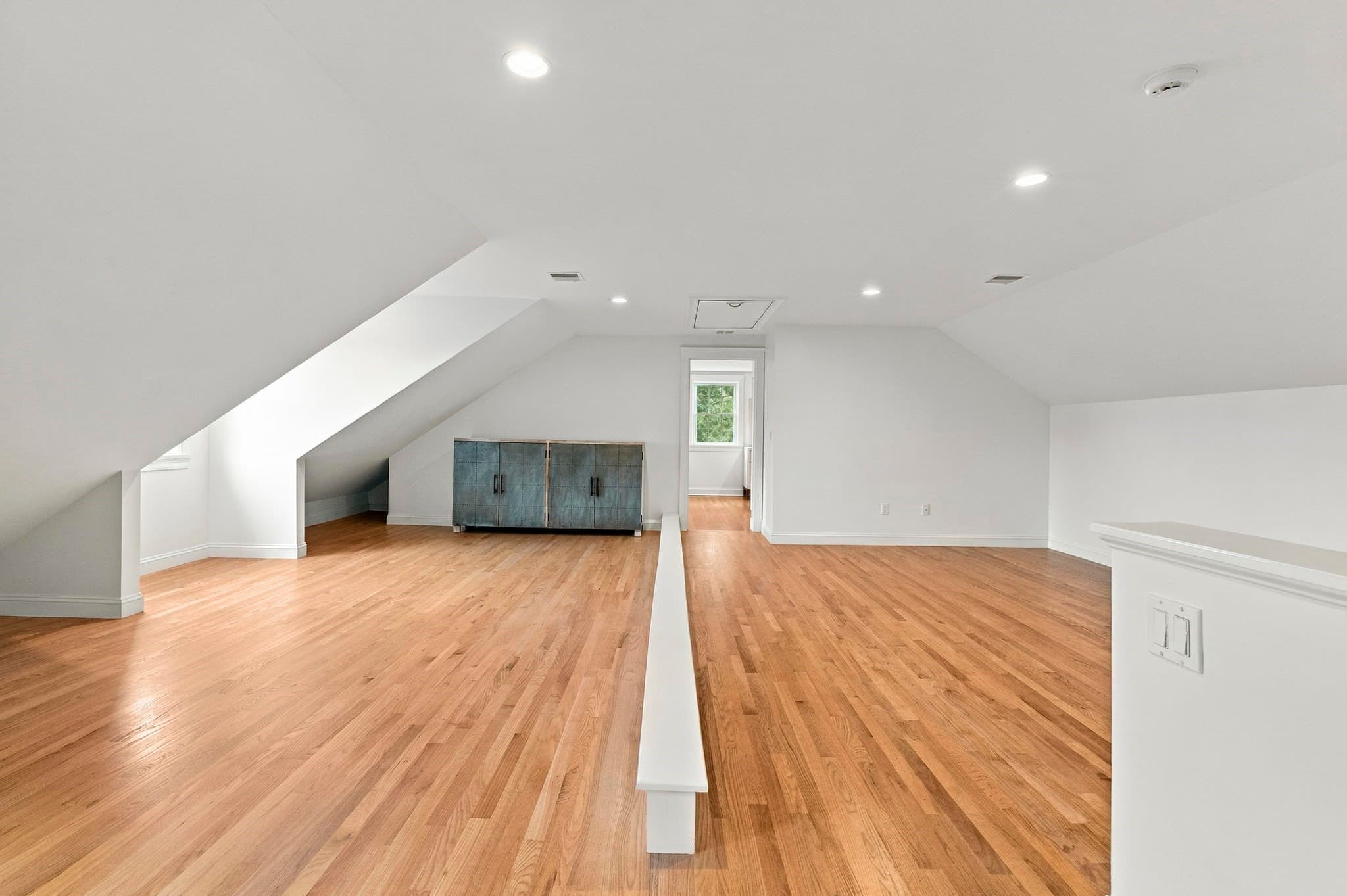Single Family Residence at 2 Hampton Court, Lynnfield MA 01940, Lynnfield, photo 17 of 26