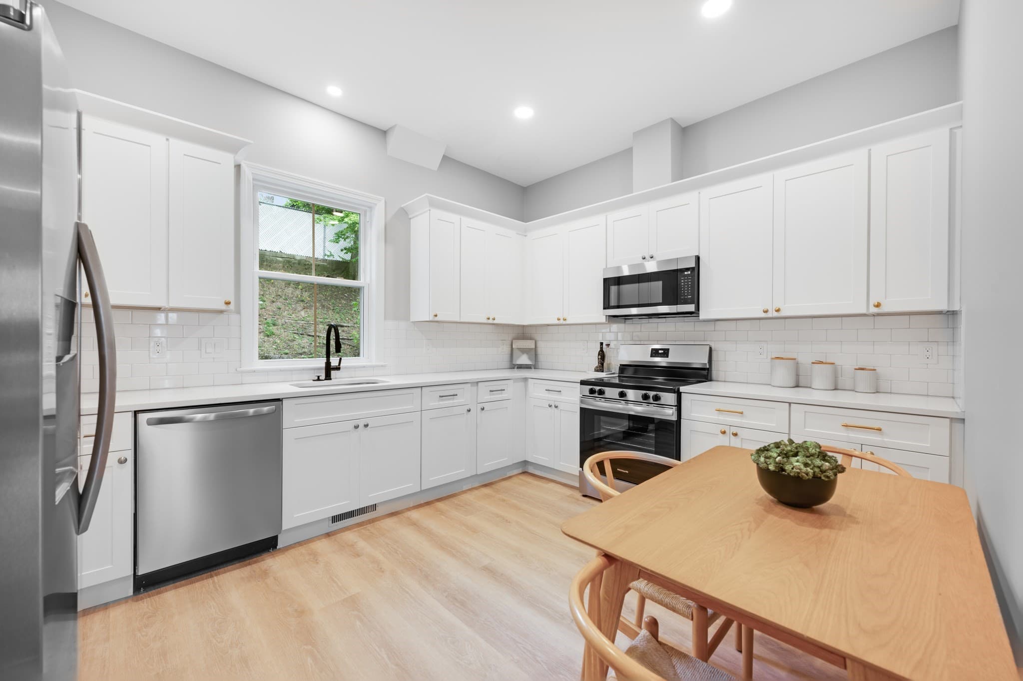 3 Family at 271 Washington Ave, Chelsea MA 02150, Chelsea, photo 8 of 27