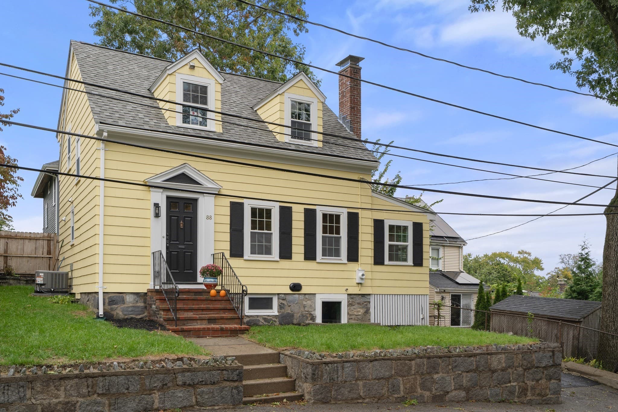 88 Decker St, Milton MA 02186