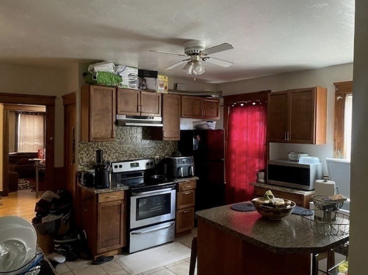 3 Family - 3 Units Up/Down at 104 Sterling St, Worcester MA 01610, Worcester, photo 6 of 33