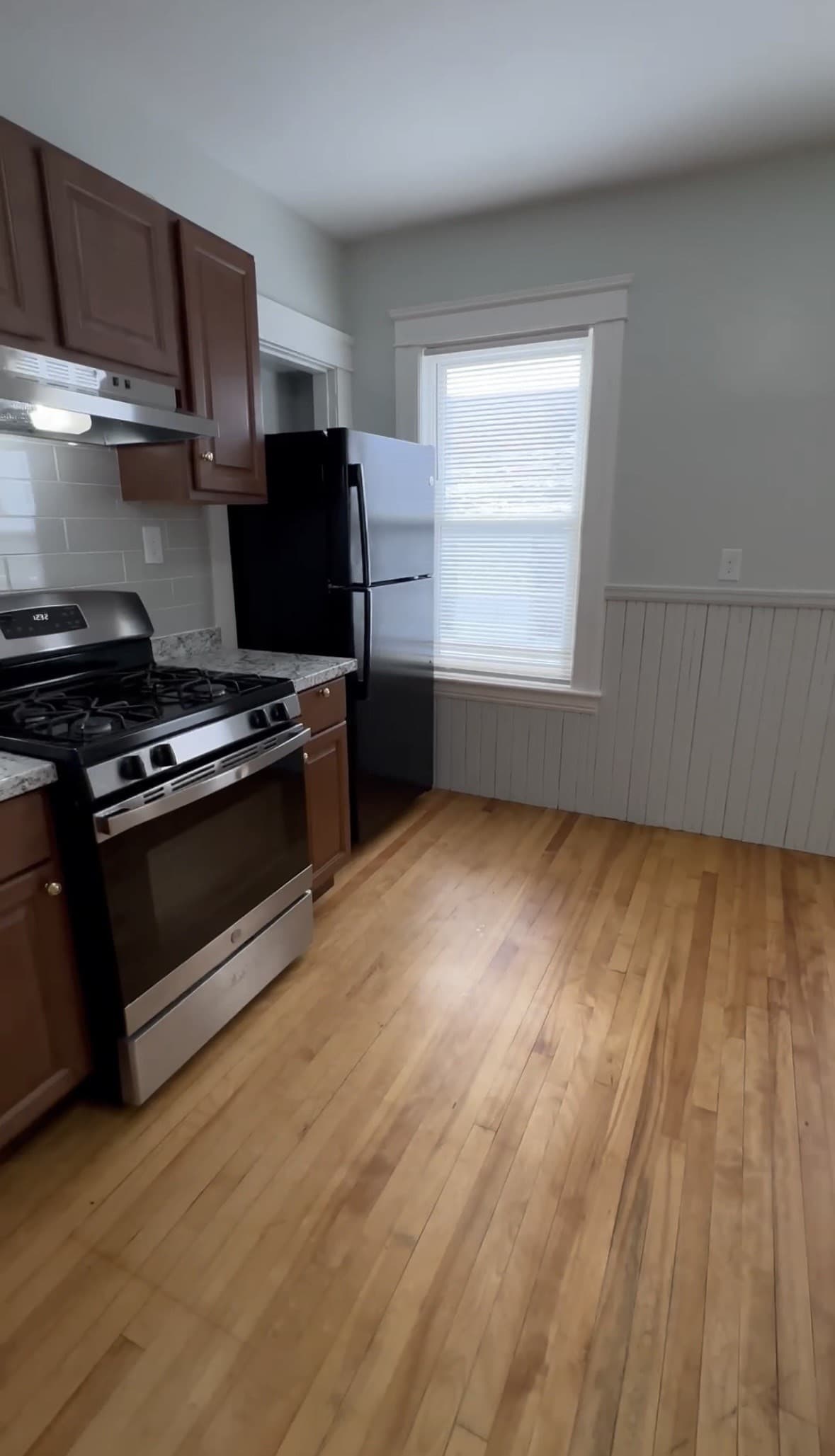 3 Family - 3 Units Up/Down at 104 Sterling St, Worcester MA 01610, Worcester, photo 16 of 33