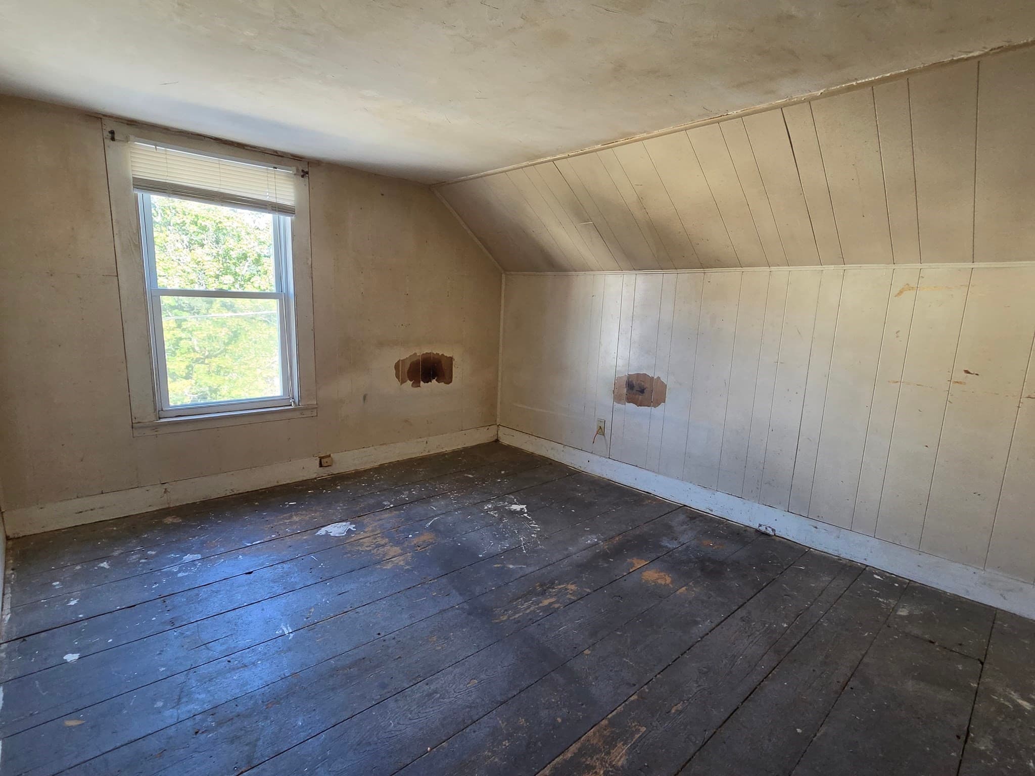 2 Family - 2 Units Up/Down at 5 Mechanic Street, Milford MA 01757, Milford, photo 17 of 41