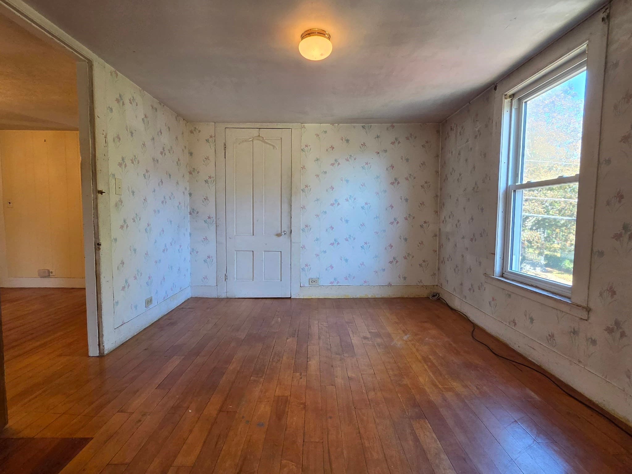 2 Family - 2 Units Up/Down at 5 Mechanic Street, Milford MA 01757, Milford, photo 10 of 41