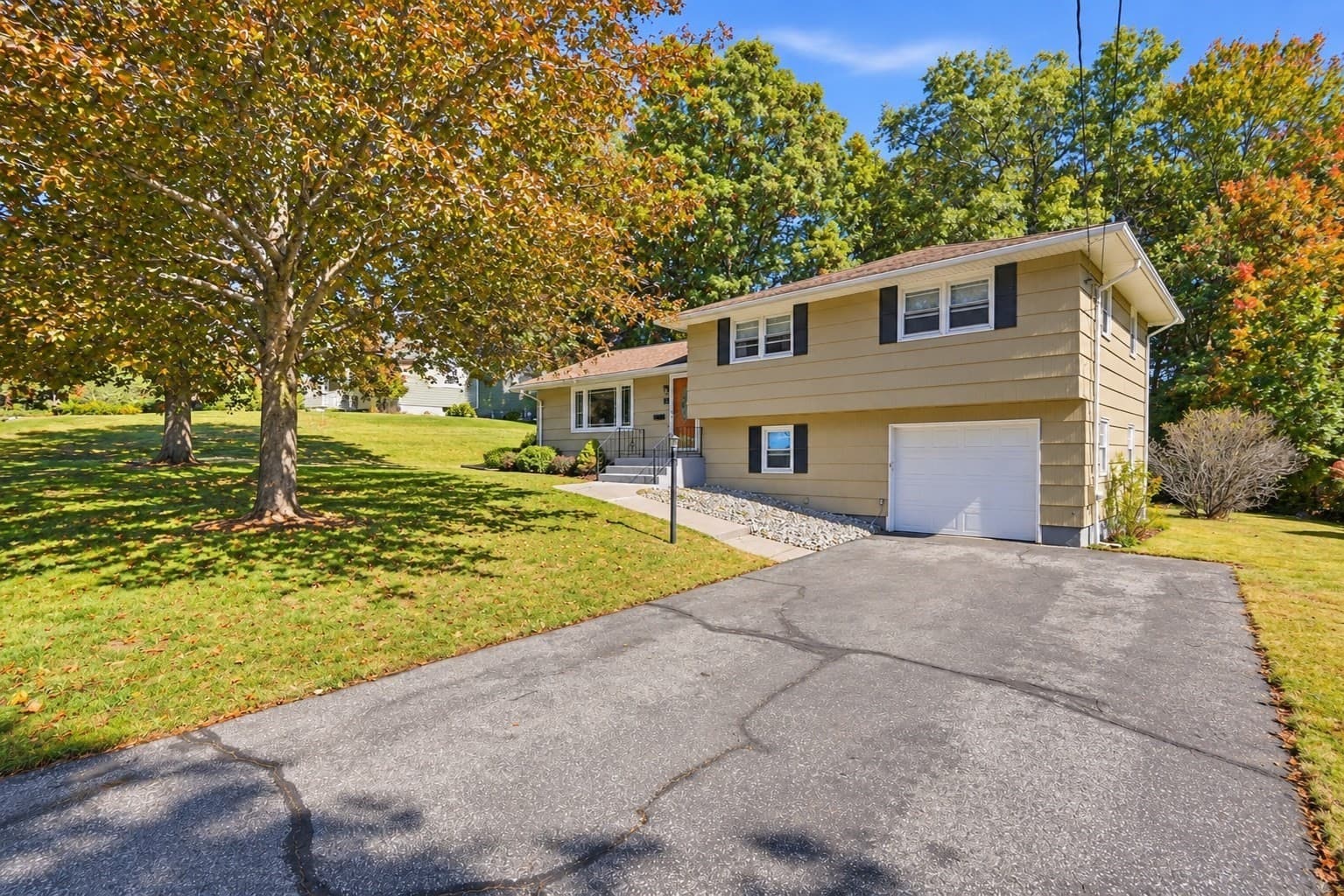 Single Family Residence at 71 Woodside Rd, Ludlow MA 01056, Ludlow, photo 2 of 39