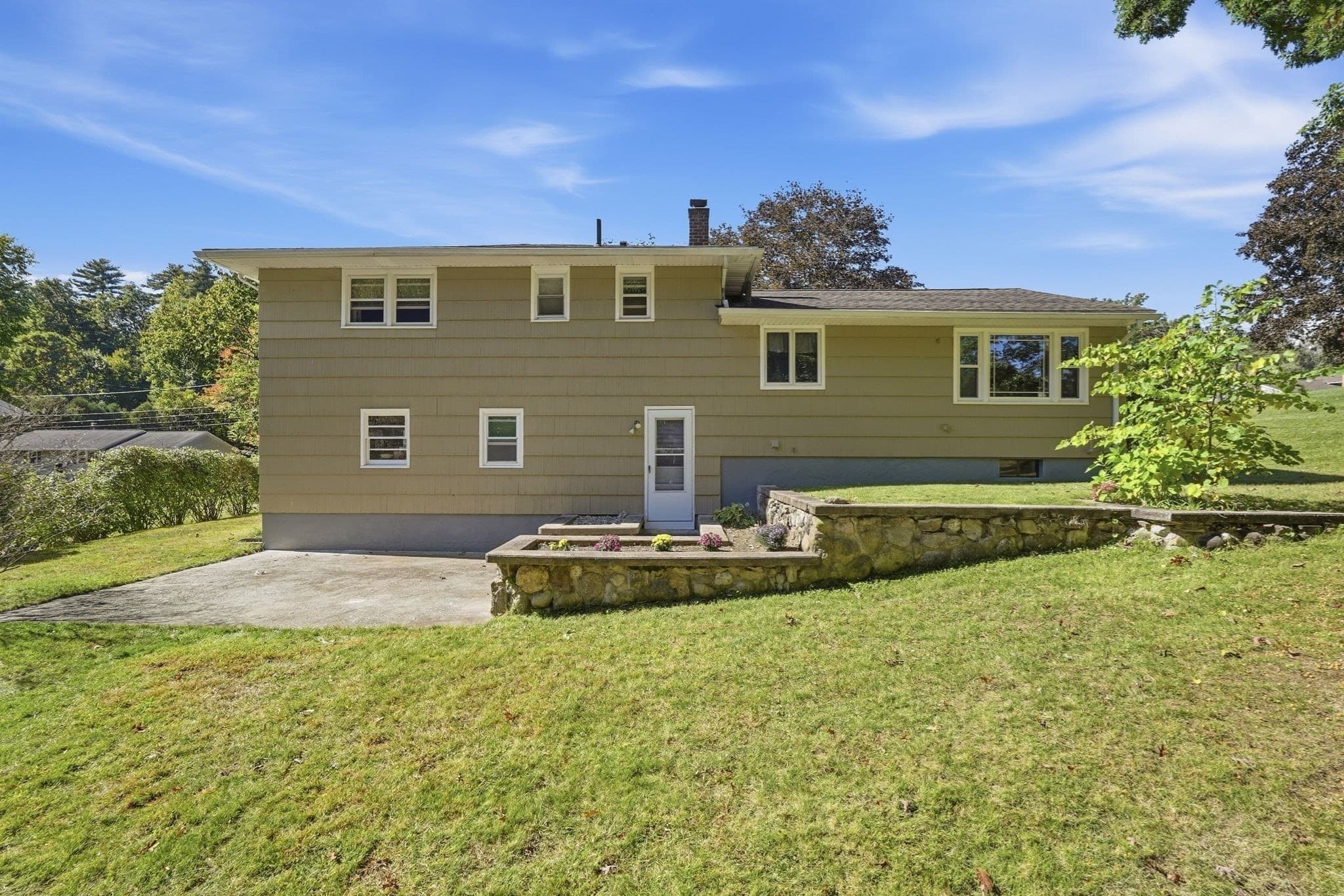 Single Family Residence at 71 Woodside Rd, Ludlow MA 01056, Ludlow, photo 6 of 39
