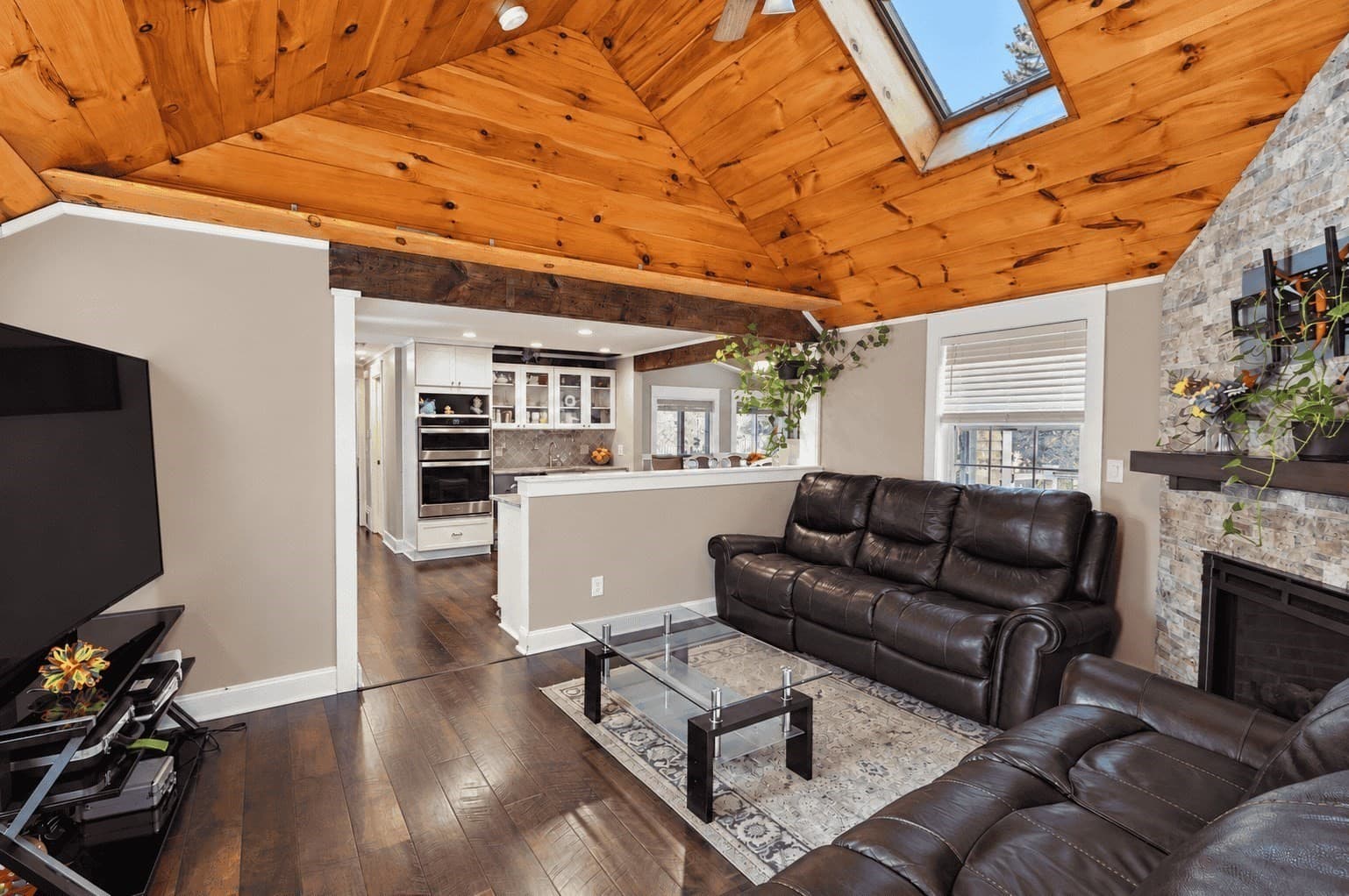 Single Family Residence at 88 N Main St, Bellingham MA 02019, Bellingham, photo 10 of 28