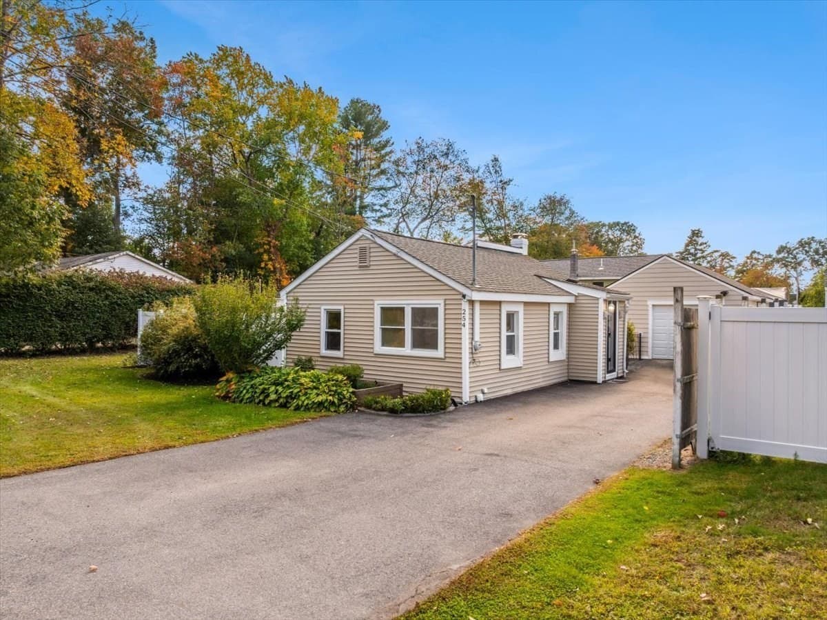 Single Family Residence at 254 Reservoir St, Norton MA 02766, Norton, photo 2 of 20