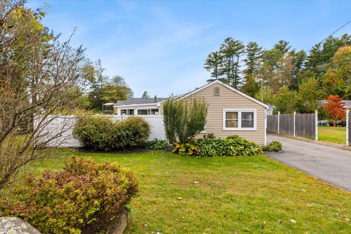 Single Family Residence at 254 Reservoir St, Norton MA 02766, Norton, photo 10 of 20