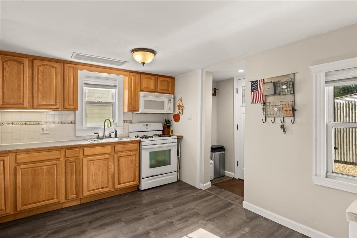 Single Family Residence at 254 Reservoir St, Norton MA 02766, Norton, photo 15 of 20