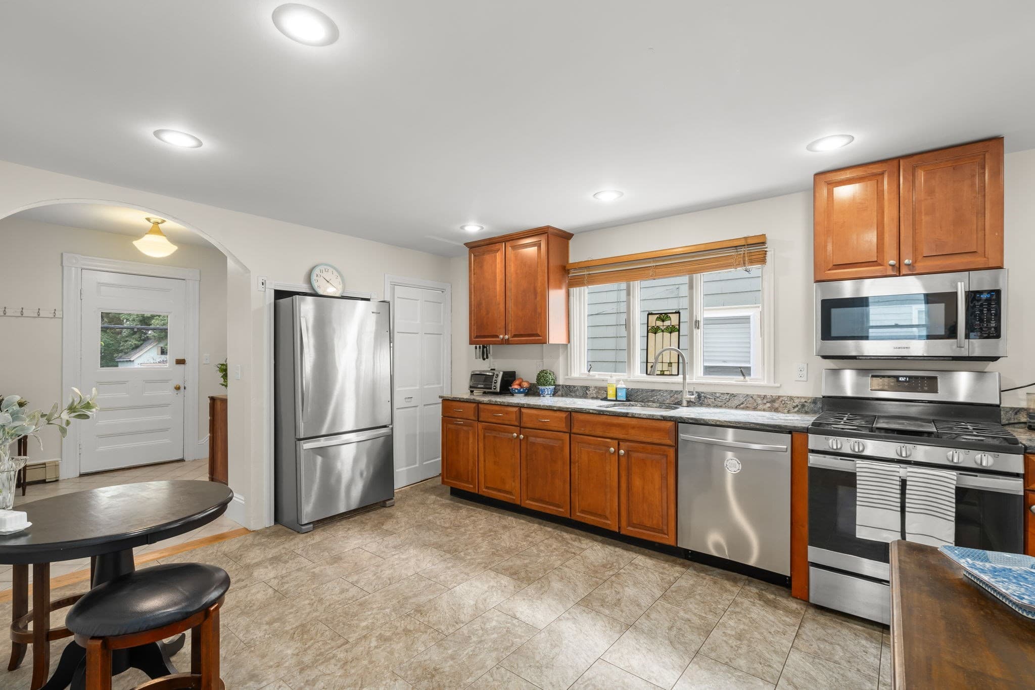 Single Family Residence at 7 Bisson St, Beverly MA 01915, Beverly, photo 12 of 42