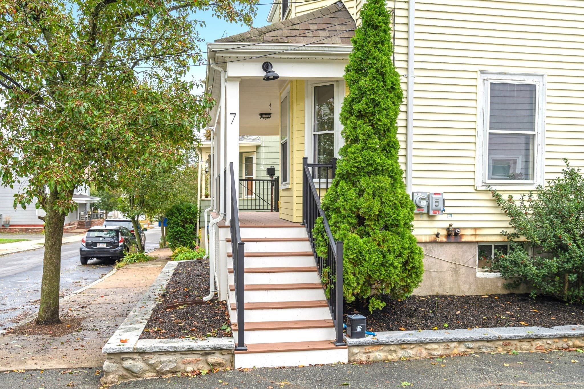 Single Family Residence at 7 Bisson St, Beverly MA 01915, Beverly, photo 9 of 42