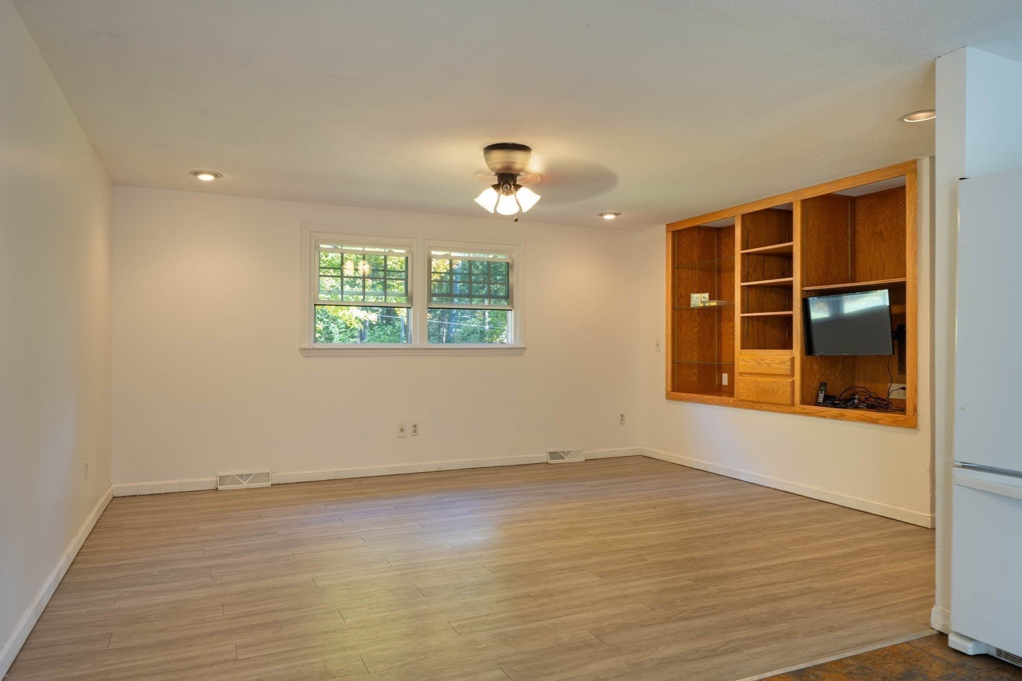 Single Family Residence at 441 Dingle Rd, Worthington MA 01098, Worthington, photo 13 of 40