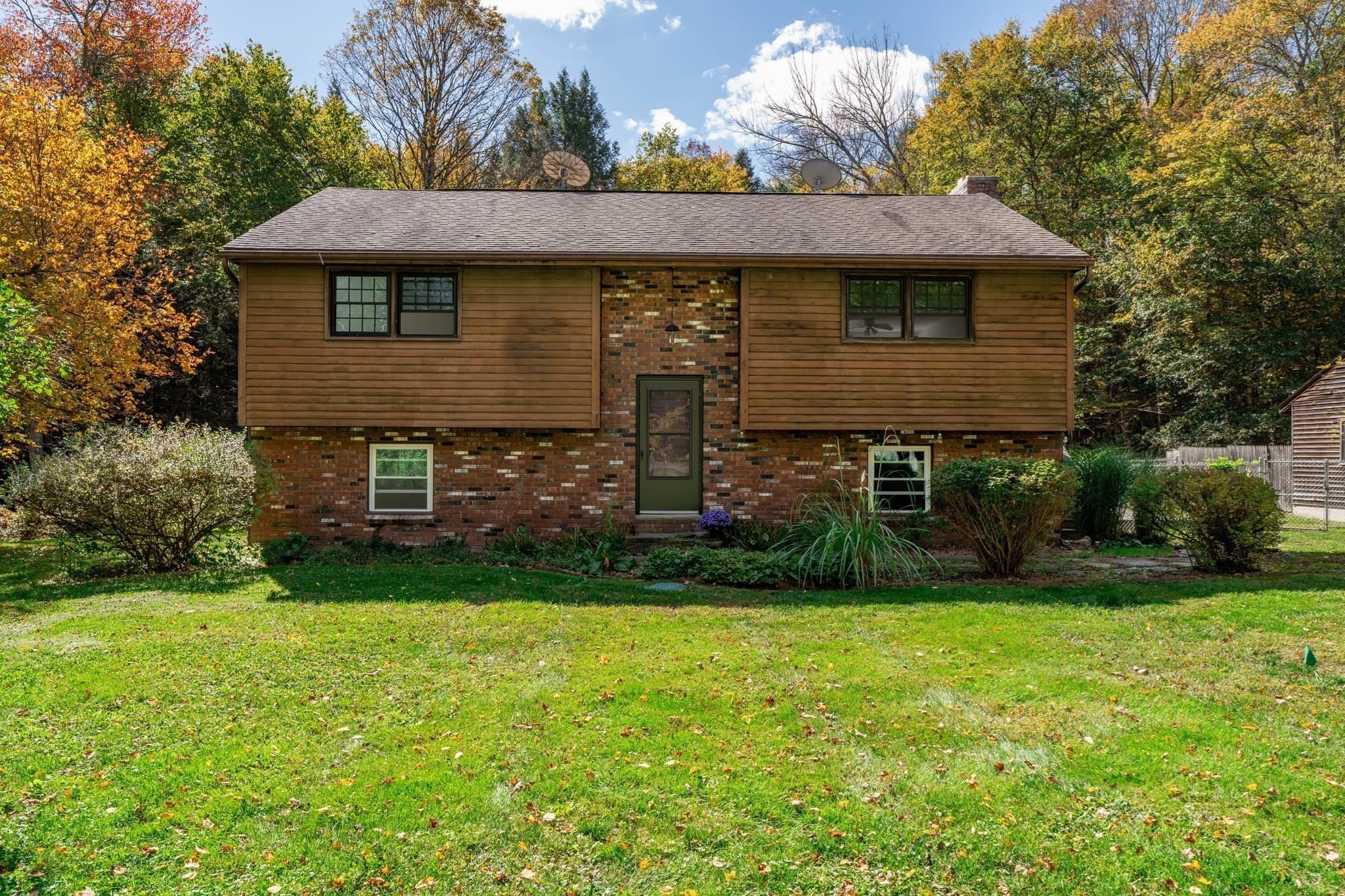 441 Dingle Rd, Worthington MA 01098