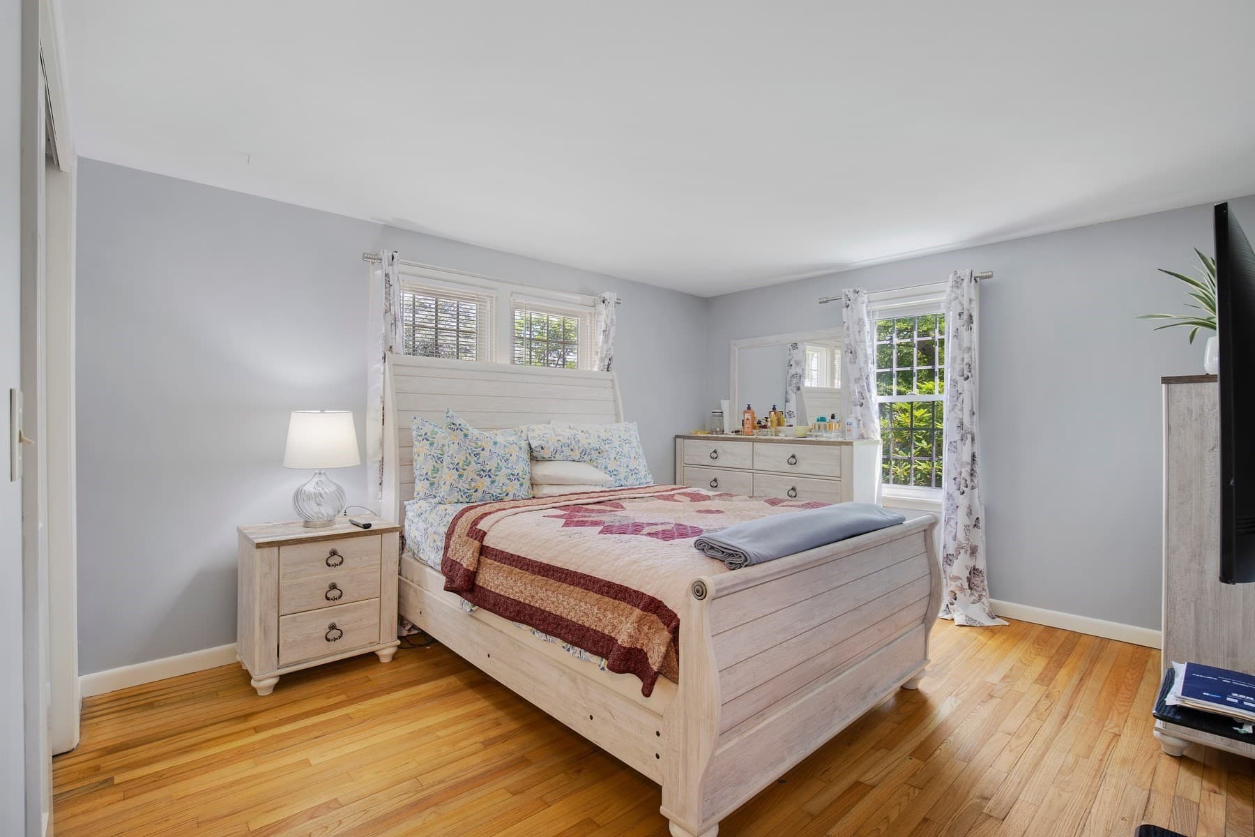 Multi Family at 11 and 11A Gateway St, Yarmouth MA 02664, Yarmouth, photo 17 of 37