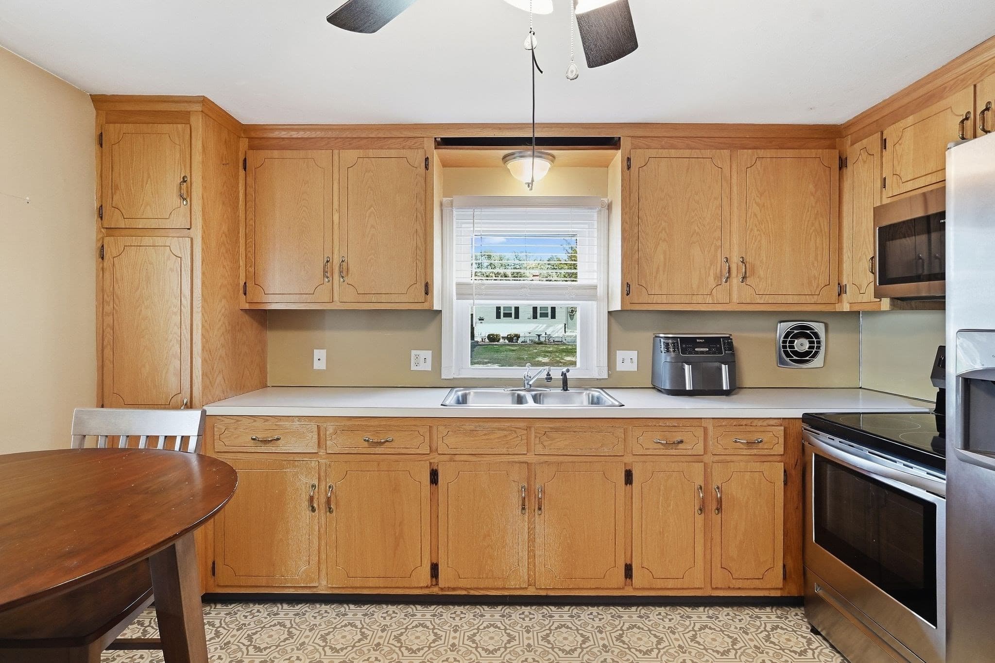 Single Family Residence at 9 Brook St., South Hadley MA 01075, South Hadley, photo 10 of 29