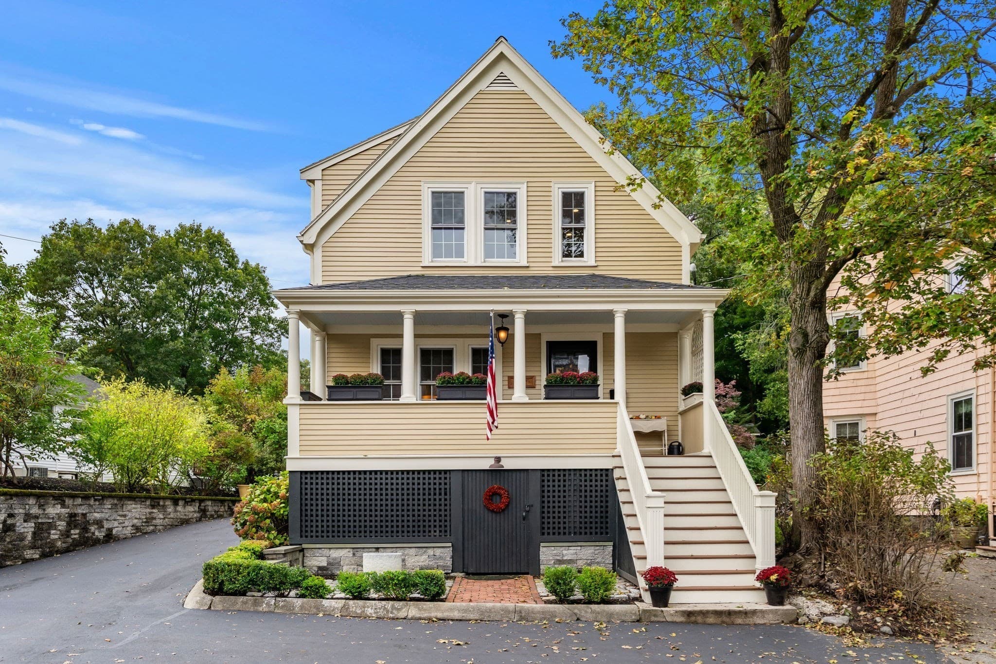12 Capen St, Milton MA 02186