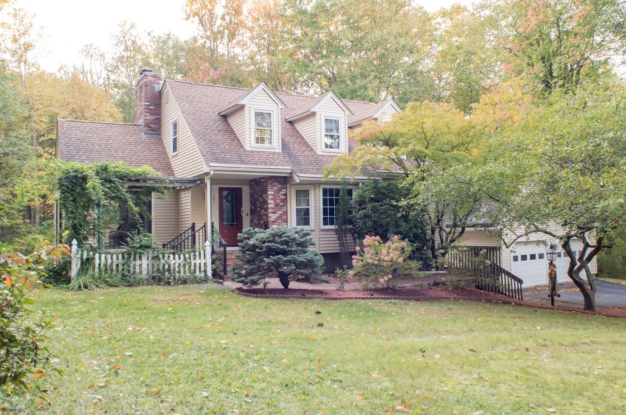 187 Thayer St, Millville MA 01529