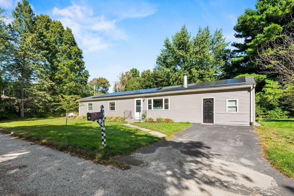 Single Family Residence at 8 Bliss Rd, Bellingham MA 02019, Bellingham, photo 13 of 42