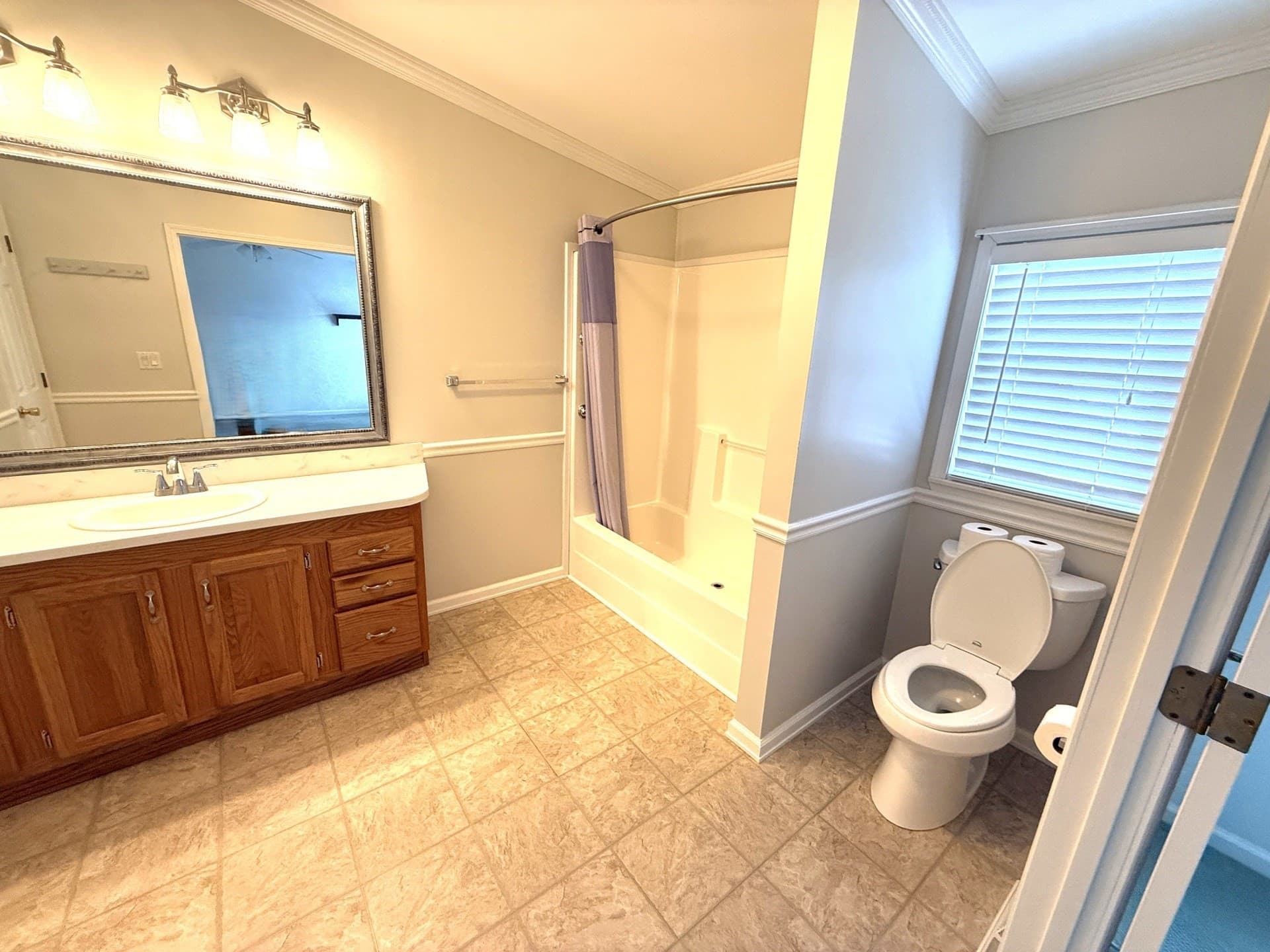 Single Family Residence at 5006 Oak Point Drive, Middleboro MA 02346, Middleboro, photo 23 of 28