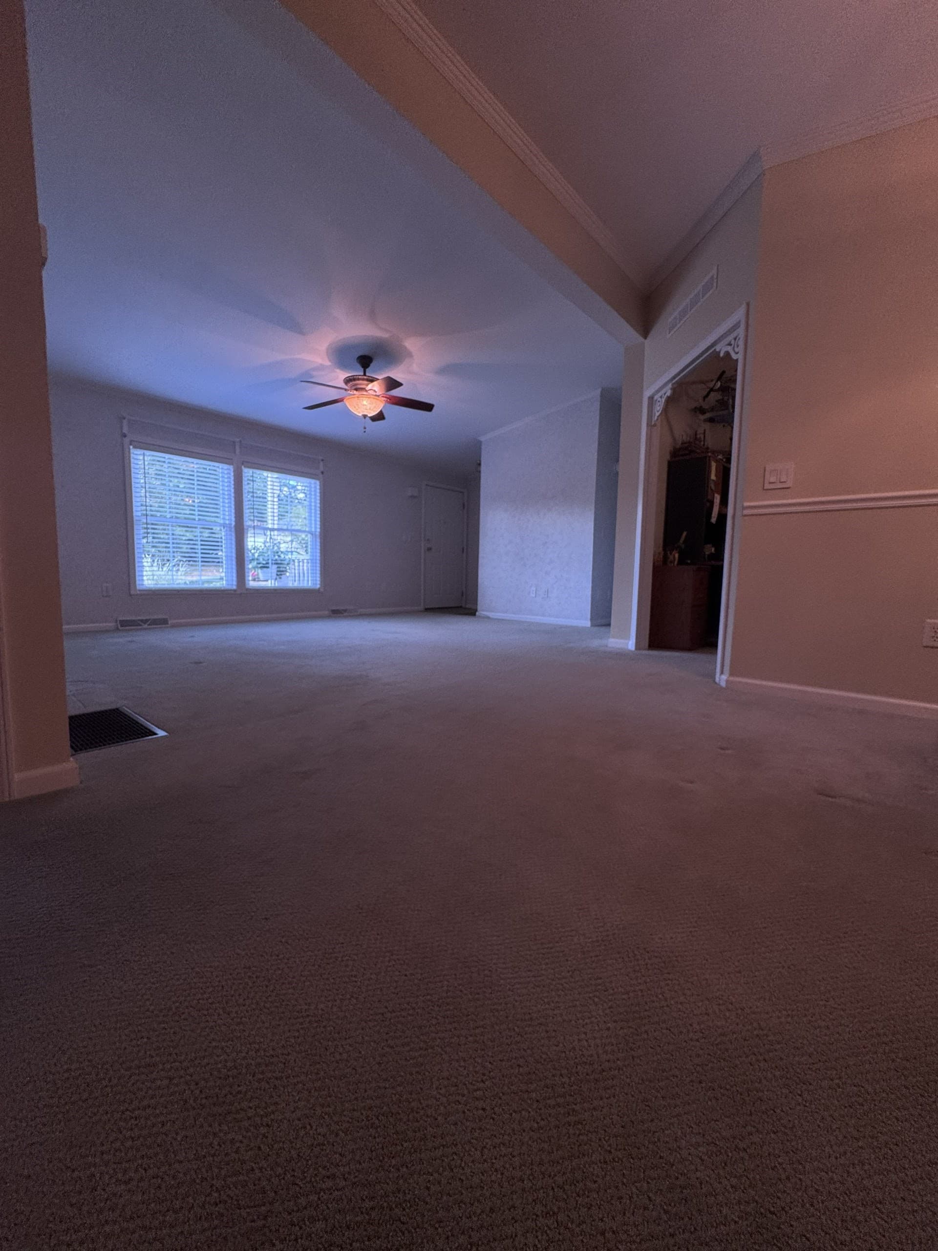 Single Family Residence at 5006 Oak Point Drive, Middleboro MA 02346, Middleboro, photo 12 of 28