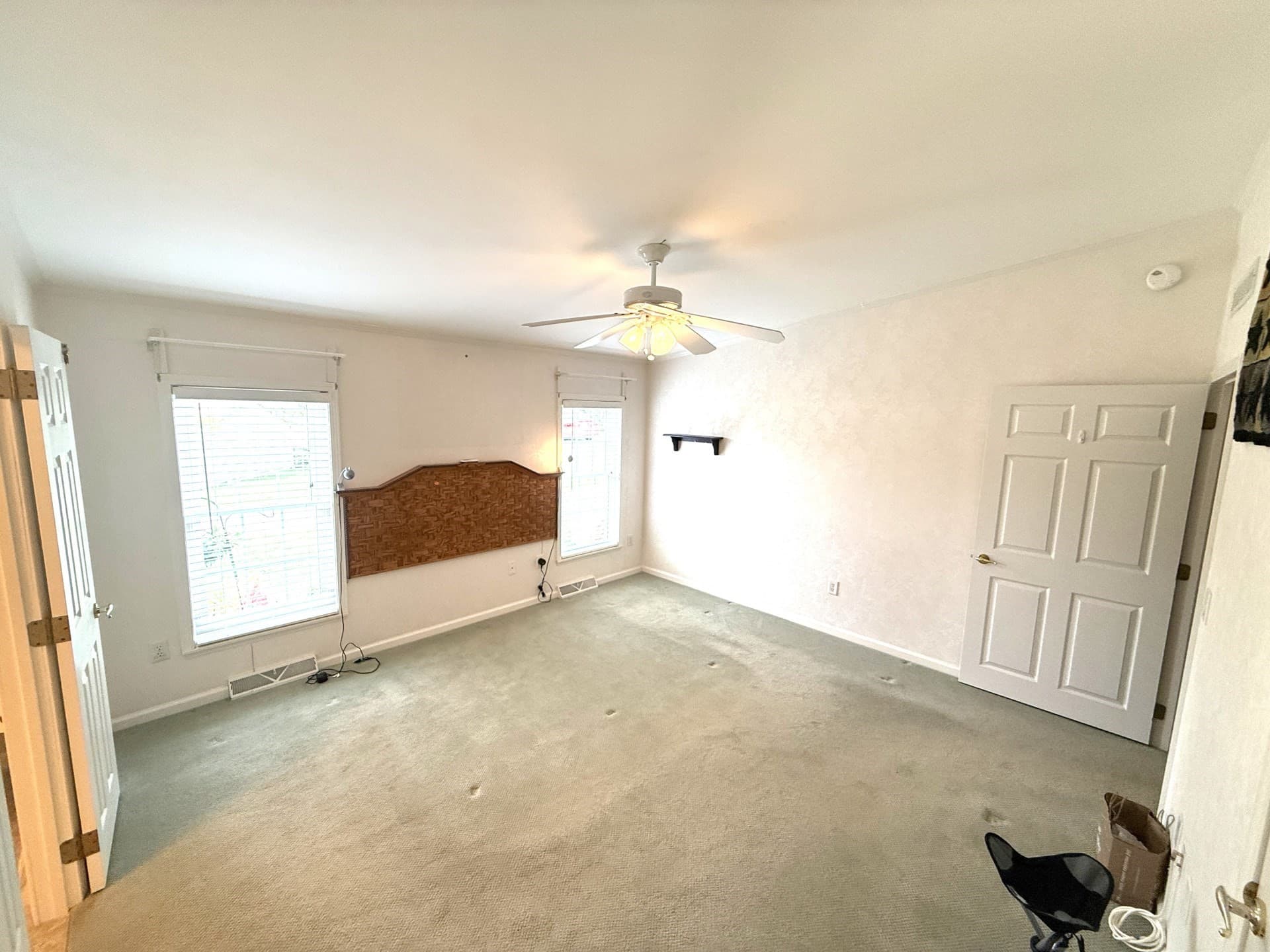 Single Family Residence at 5006 Oak Point Drive, Middleboro MA 02346, Middleboro, photo 22 of 28