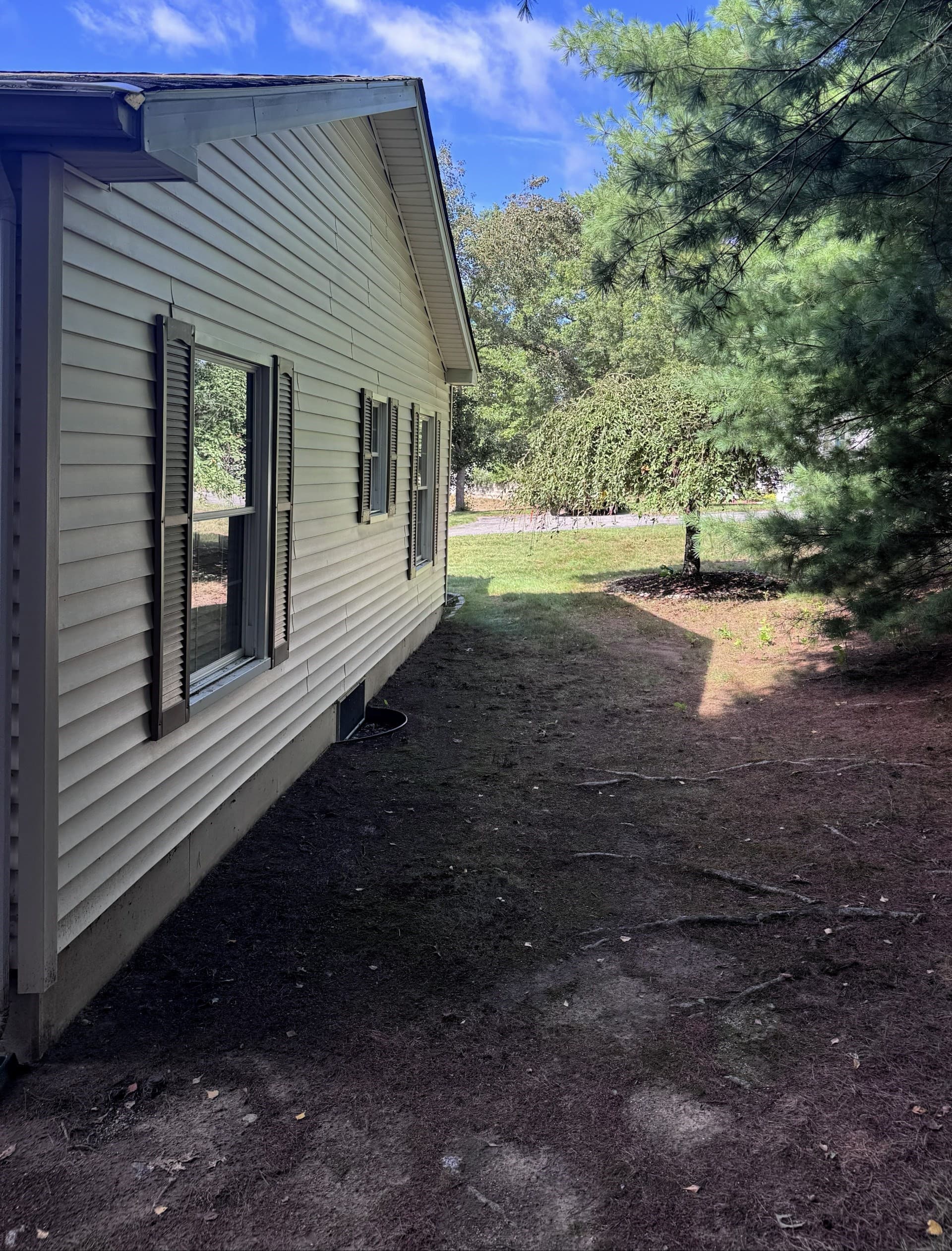 Single Family Residence at 5006 Oak Point Drive, Middleboro MA 02346, Middleboro, photo 7 of 28