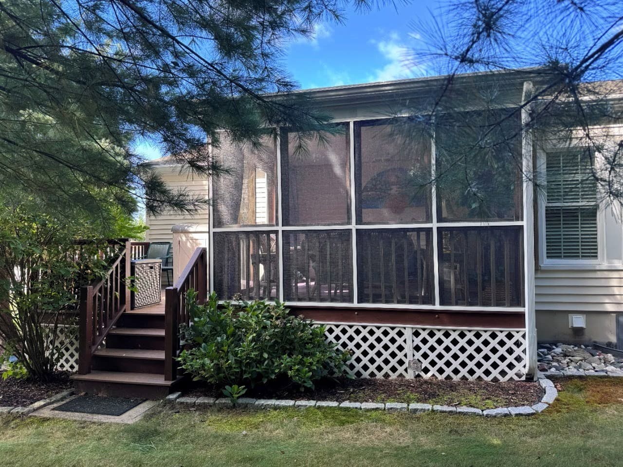 Single Family Residence at 5006 Oak Point Drive, Middleboro MA 02346, Middleboro, photo 3 of 28