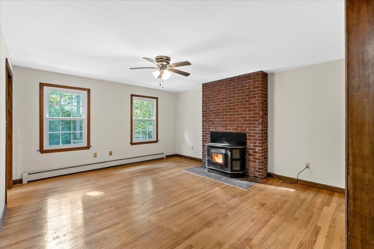 Single Family Residence at 6 Holloway Brook Rd, Lakeville MA 02347, Lakeville, photo 13 of 42
