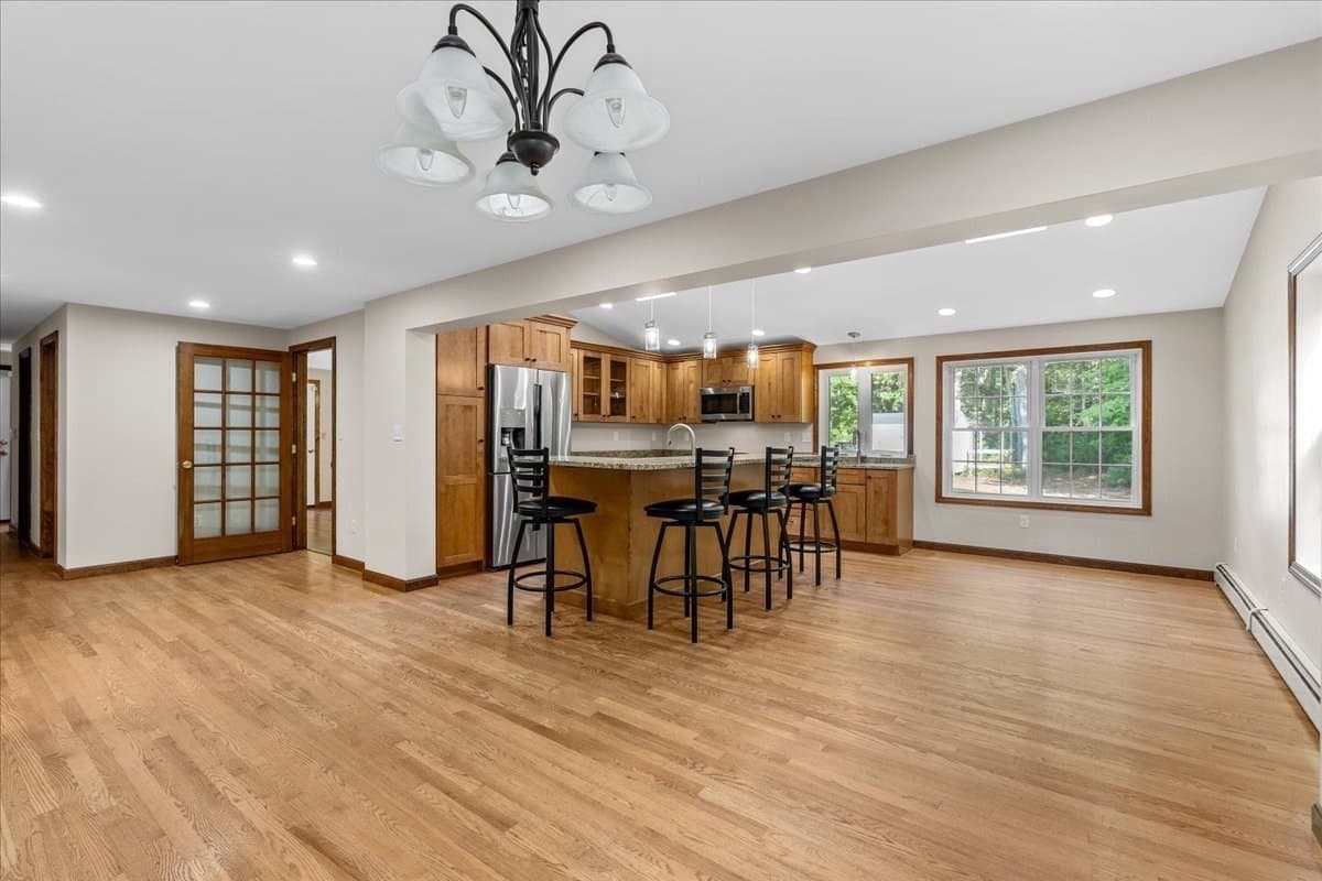 Single Family Residence at 6 Holloway Brook Rd, Lakeville MA 02347, Lakeville, photo 9 of 42