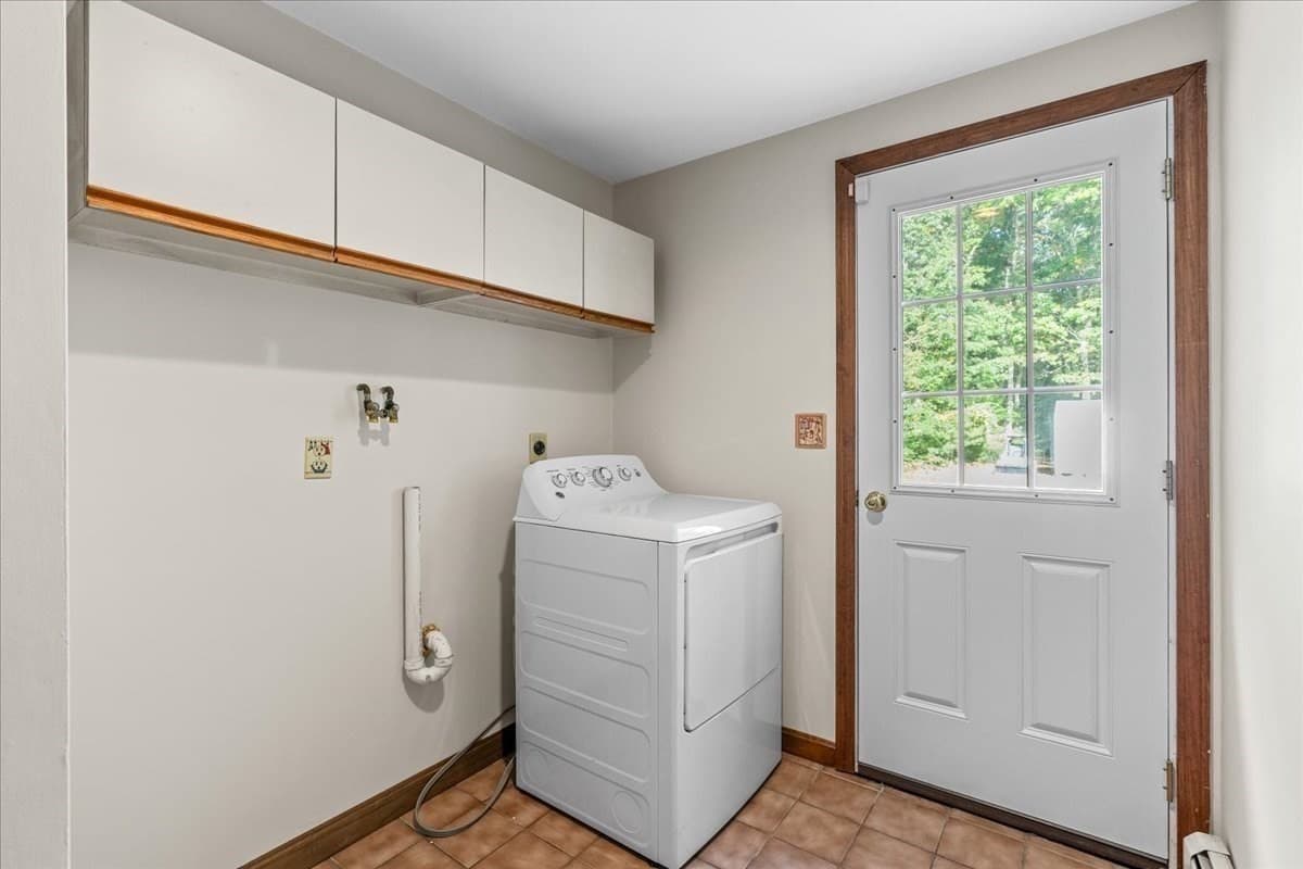 Single Family Residence at 6 Holloway Brook Rd, Lakeville MA 02347, Lakeville, photo 24 of 42
