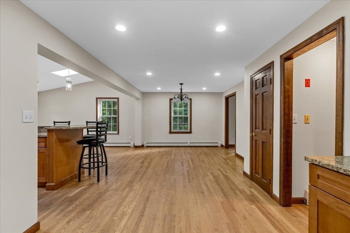Single Family Residence at 6 Holloway Brook Rd, Lakeville MA 02347, Lakeville, photo 10 of 42