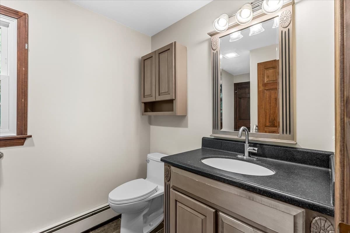 Single Family Residence at 6 Holloway Brook Rd, Lakeville MA 02347, Lakeville, photo 31 of 42