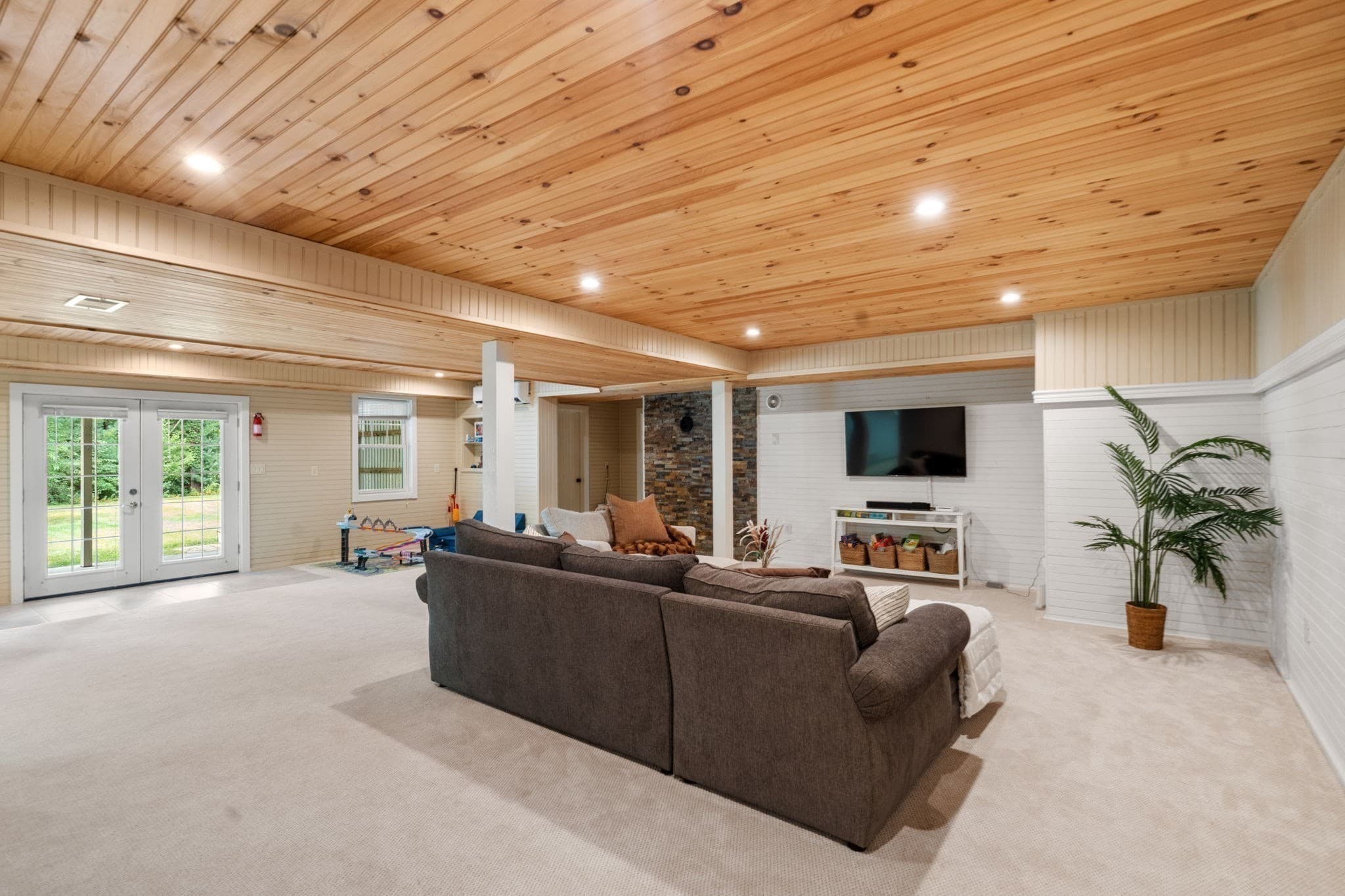 Single Family Residence at 22R Pilgrim Way, Walpole MA 02032, Walpole, photo 25 of 42