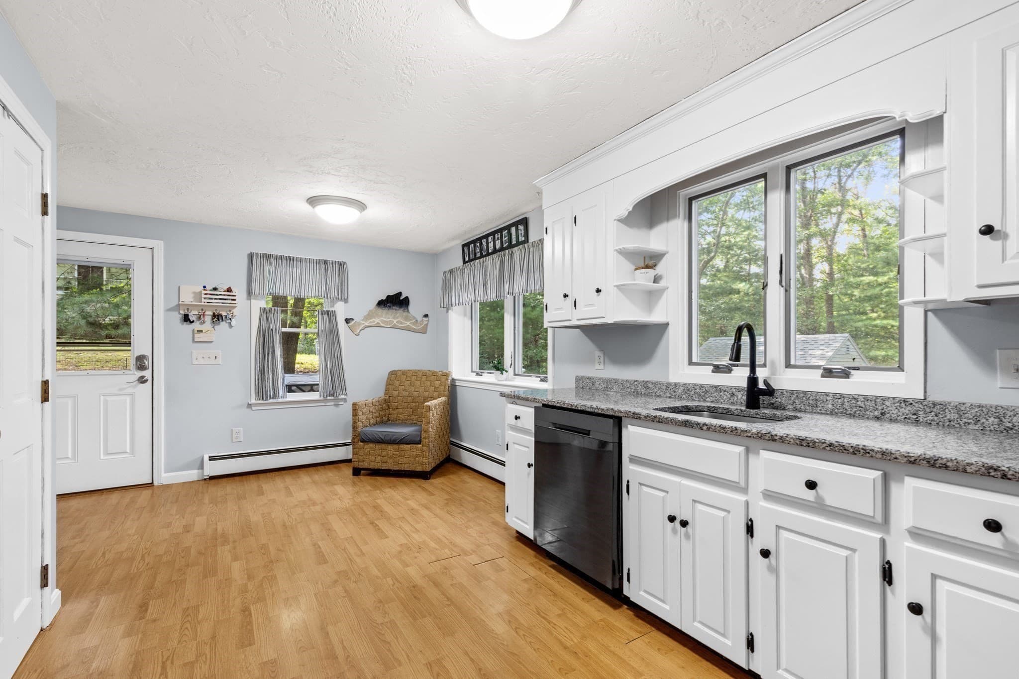 Single Family Residence at 11 Lantern Ln, Plymouth MA 02360, Plymouth, photo 12 of 35
