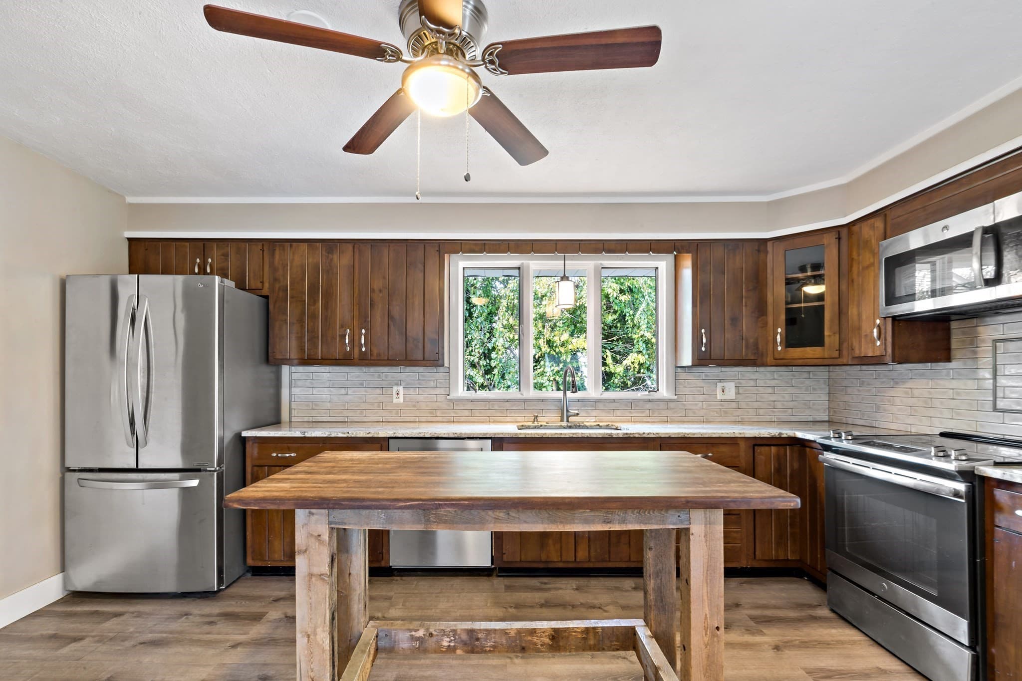 Single Family Residence at 21 Miriam Dr, Attleboro MA 02703, Attleboro, photo 9 of 31
