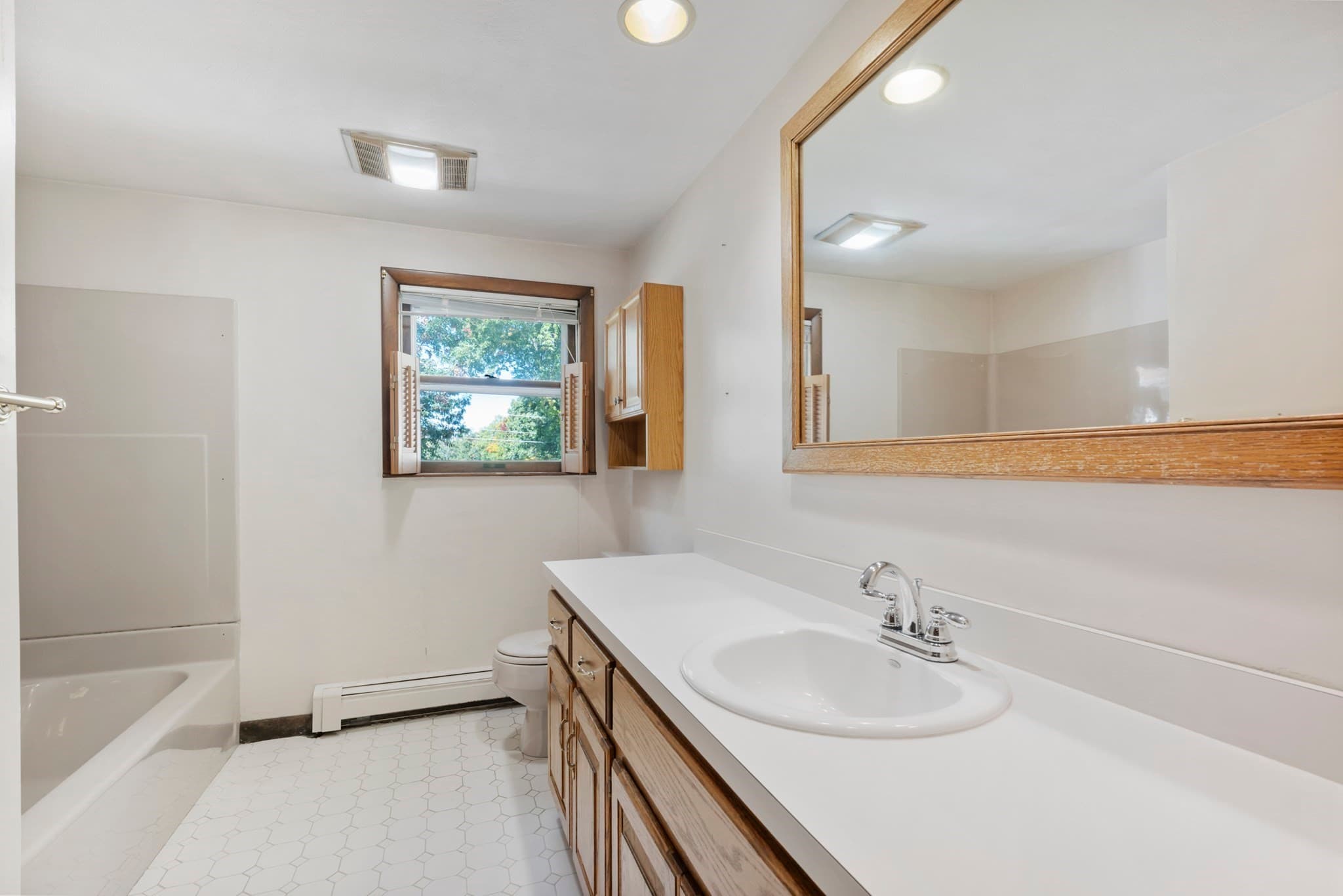 Single Family Residence at 11 Carousel Dr, Millbury MA 01527, Millbury, photo 18 of 42