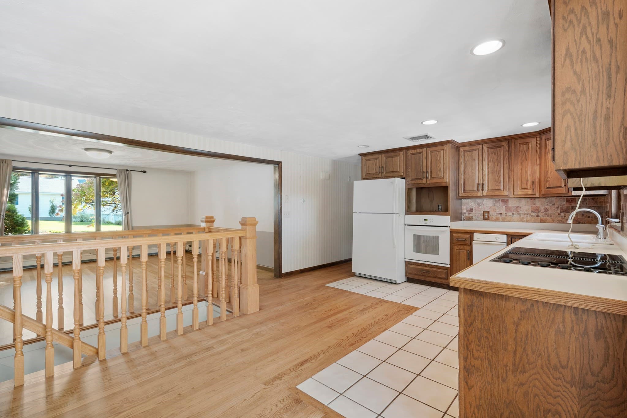 Single Family Residence at 11 Carousel Dr, Millbury MA 01527, Millbury, photo 11 of 42