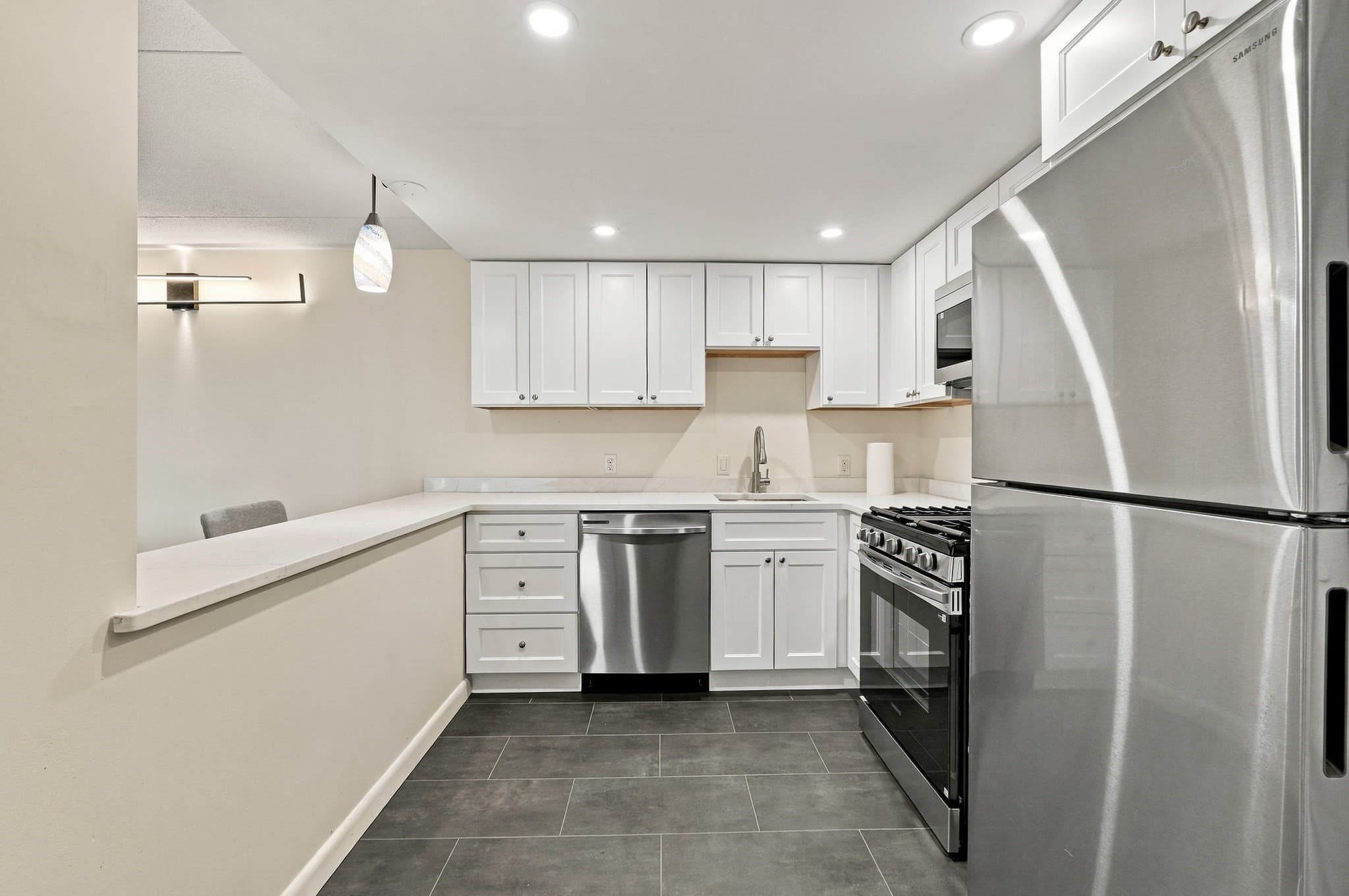 Condominium at 75 Mccormick Terrace # 13, Stoughton MA 02072, Stoughton, photo 2 of 20
