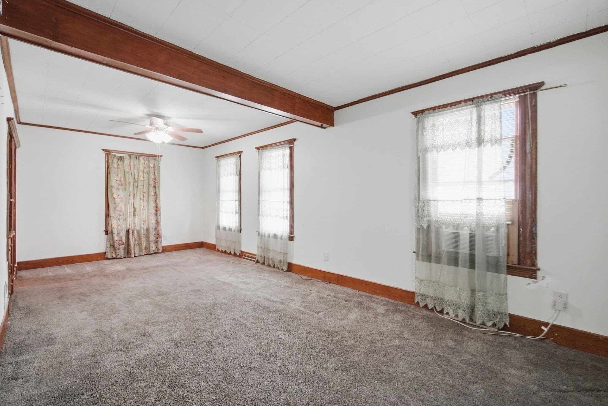 Single Family Residence at 82 Gresham St, Springfield MA 01119, Springfield, photo 23 of 29