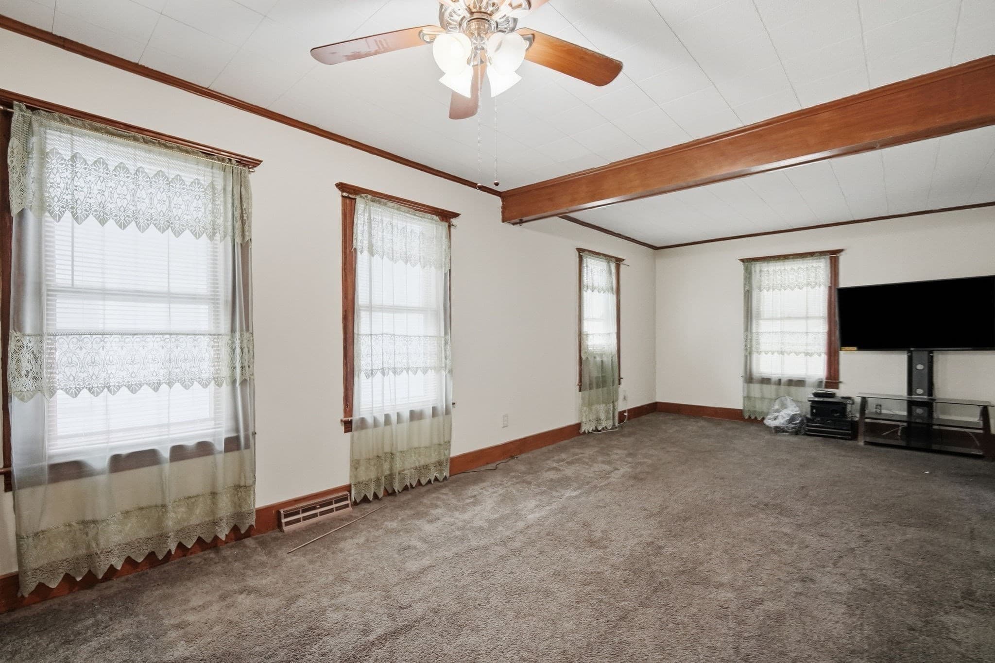 Single Family Residence at 82 Gresham St, Springfield MA 01119, Springfield, photo 22 of 29