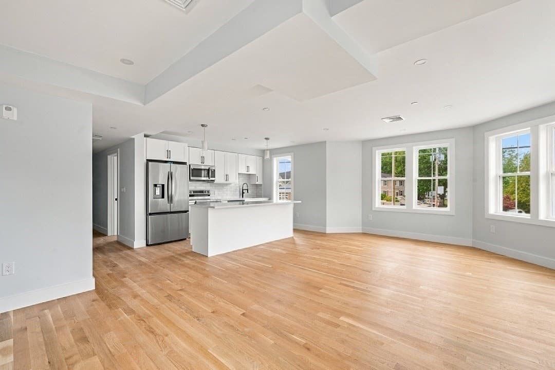 Condominium at 199 South Avenue # 4, Whitman MA 02382, Whitman, photo 8 of 24