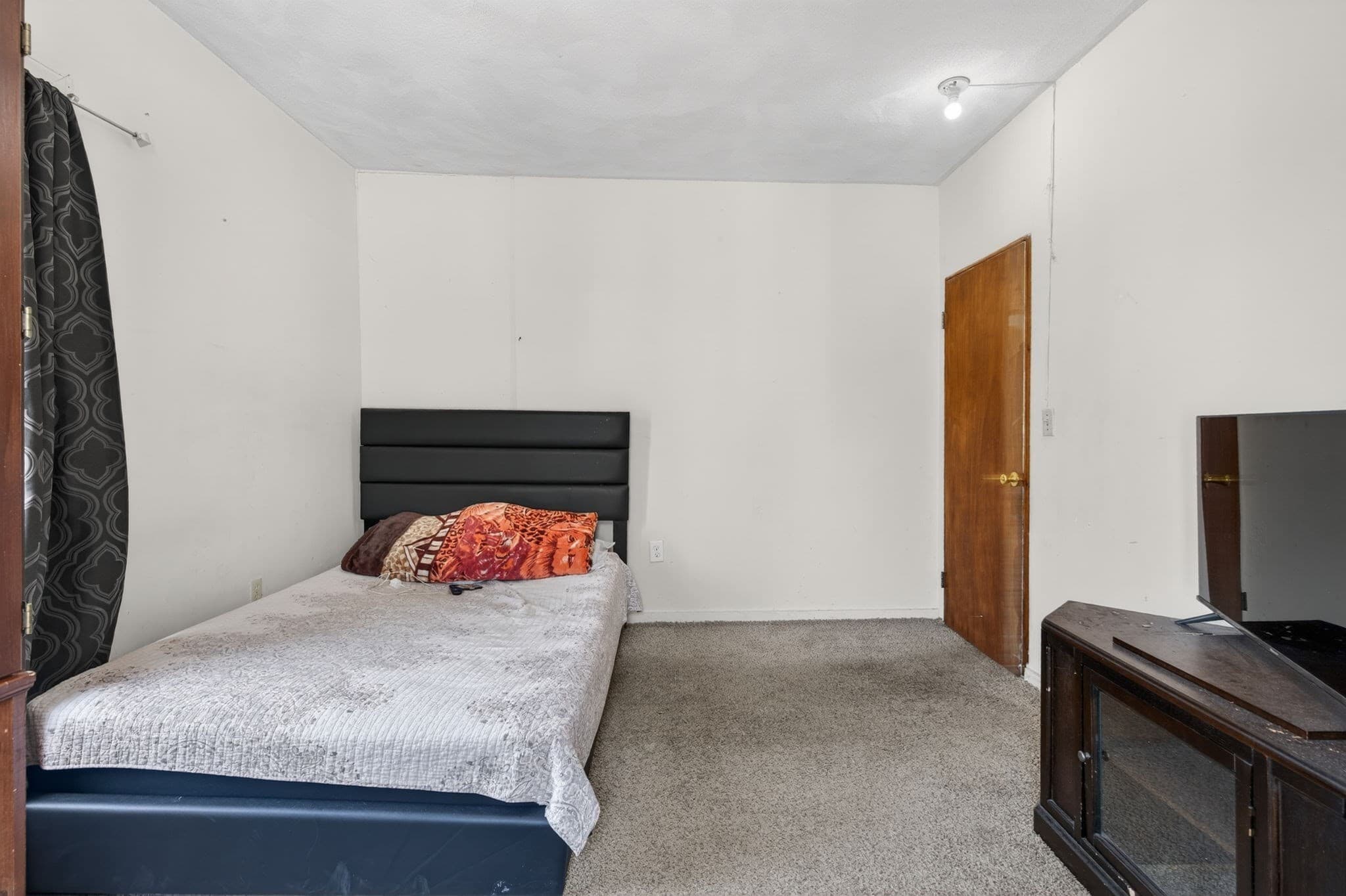 Multi Family at 102 Rockaway St, Lynn MA 01902, Lynn, photo 22 of 42