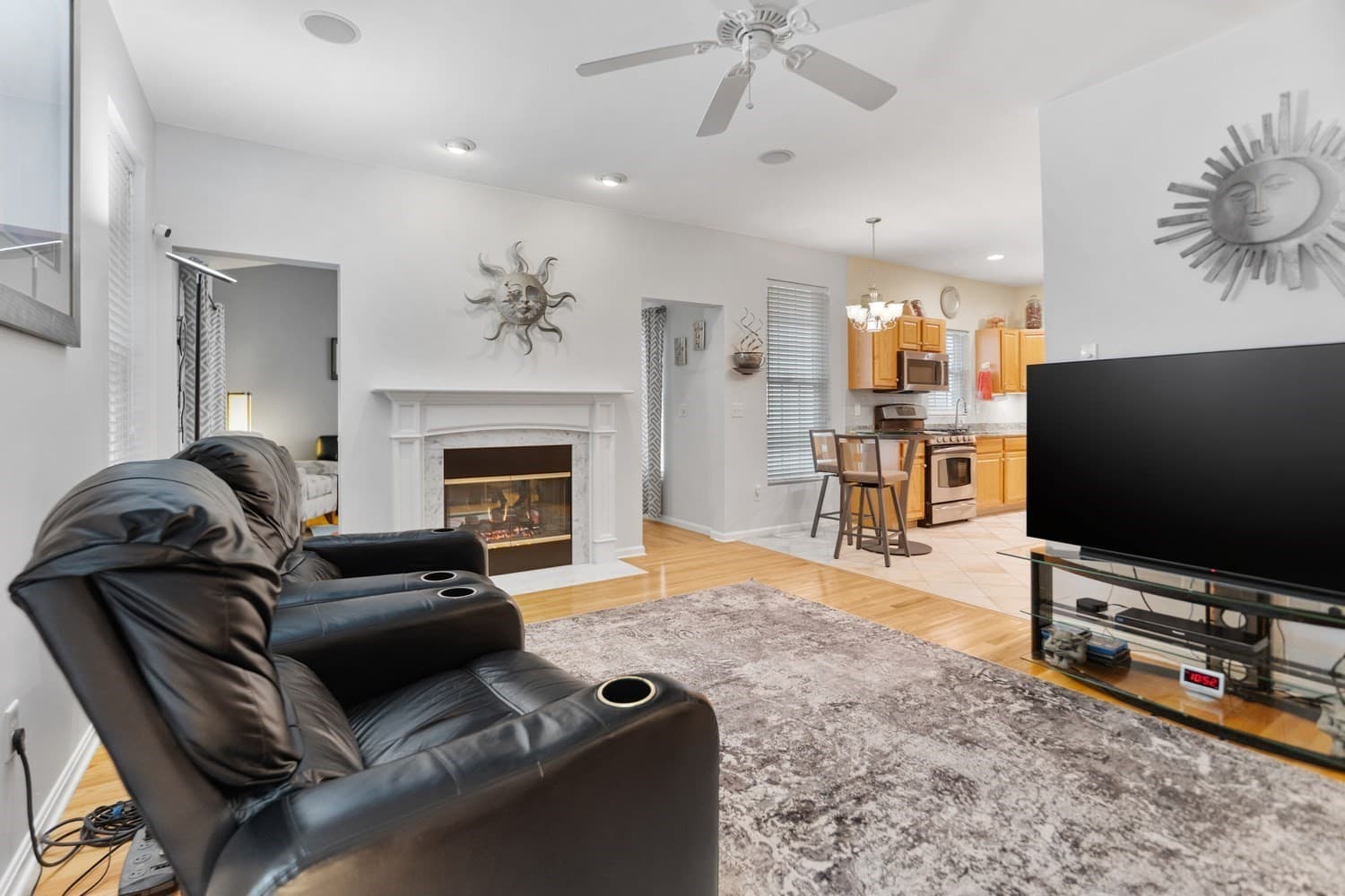 Condominium at 30 Summerfield Drive # 30, Uxbridge MA 01569, Uxbridge, photo 24 of 42