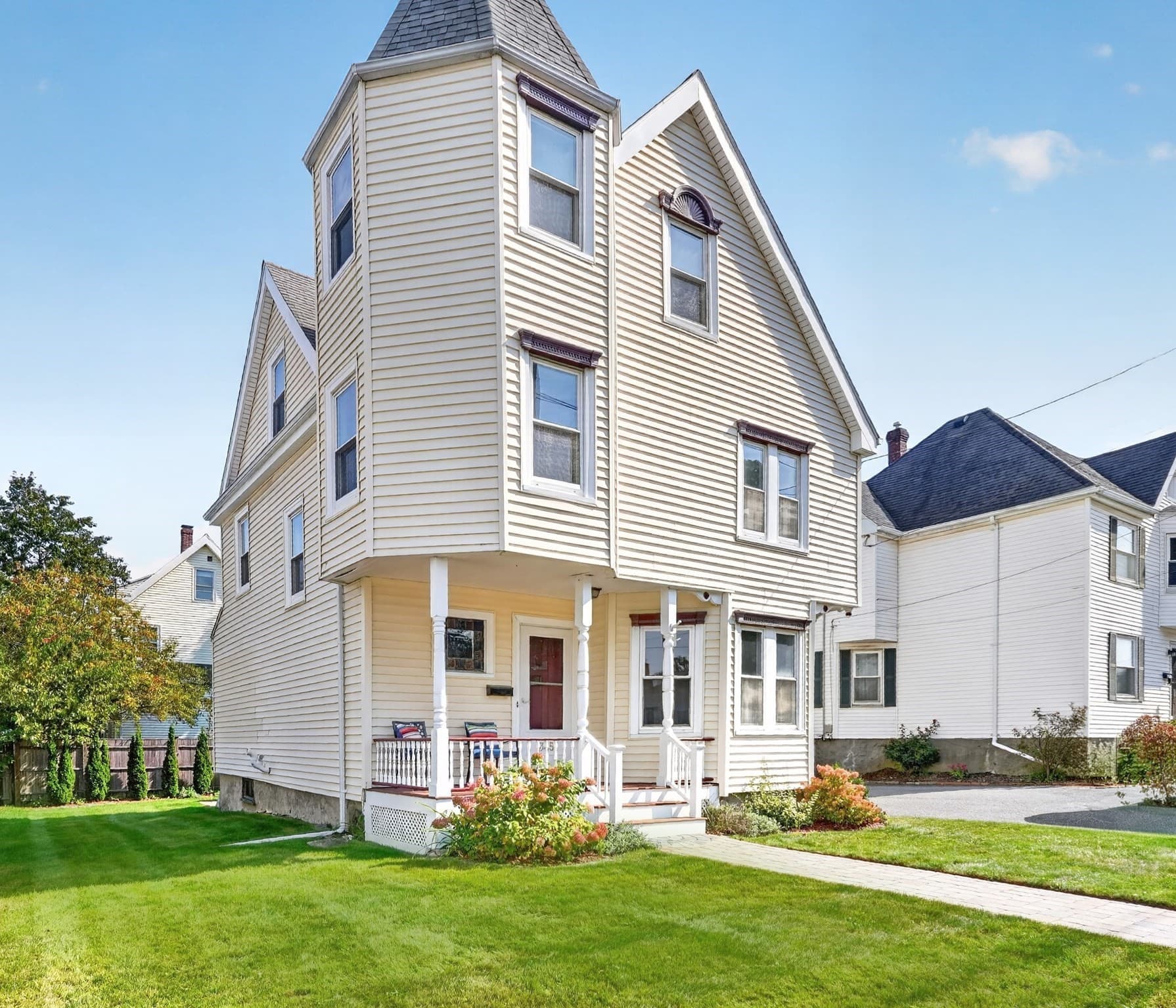345 Lebanon St, Melrose MA 02176