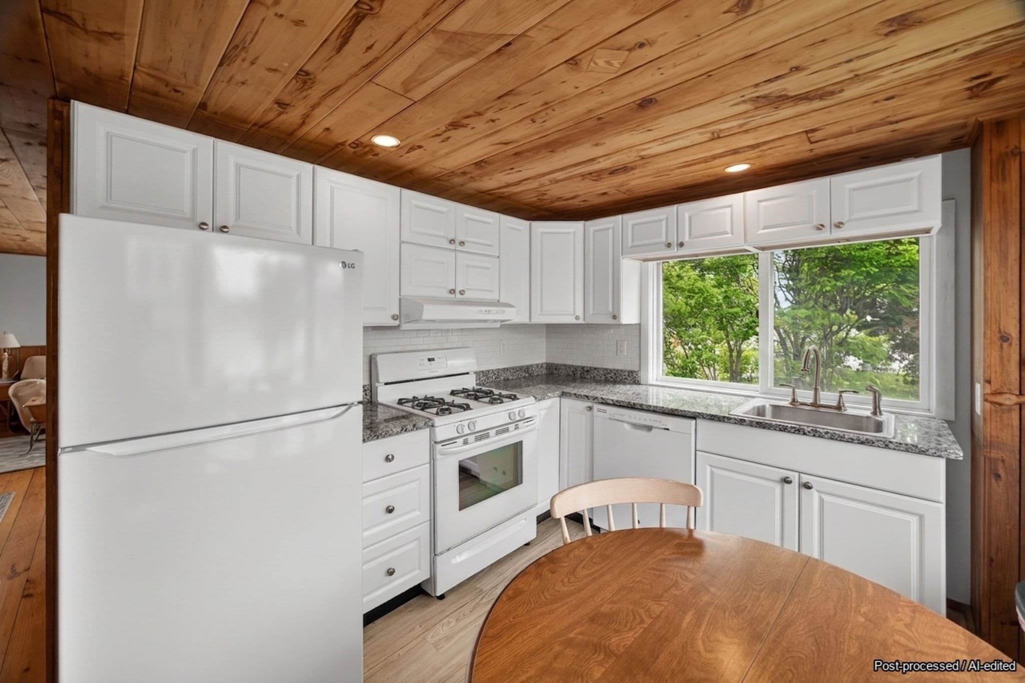 Single Family Residence at 424 Grand Ave, Falmouth MA 02540, Falmouth, photo 12 of 25