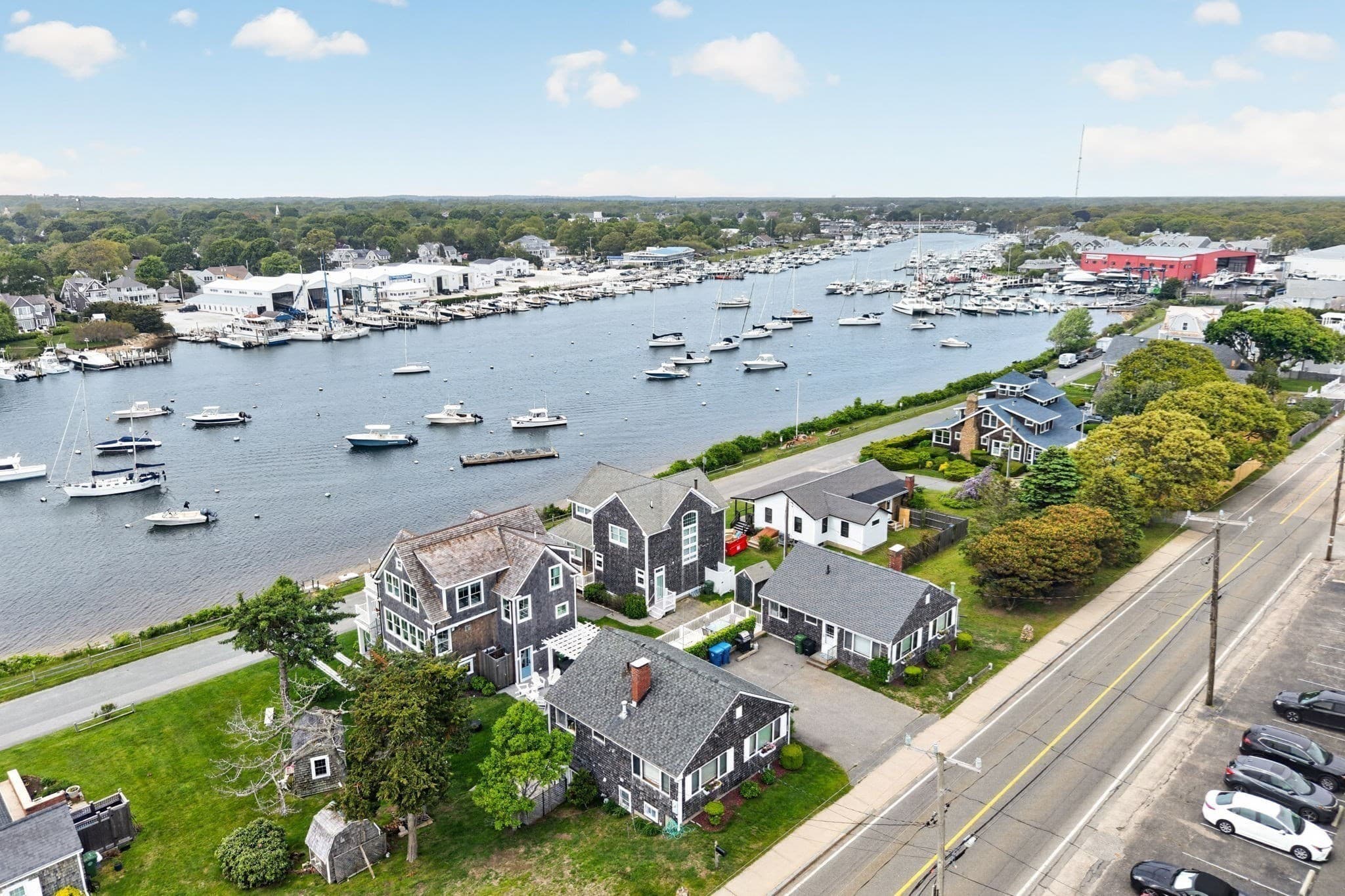 Single Family Residence at 424 Grand Ave, Falmouth MA 02540, Falmouth, photo 4 of 25