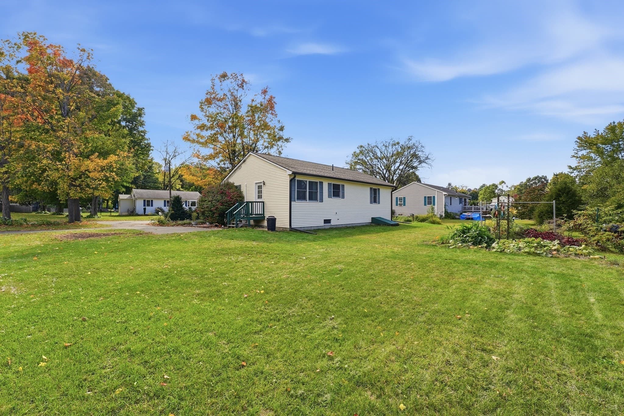 Single Family Residence at 165 Ferry St, Easthampton MA 01027, Easthampton, photo 2 of 42