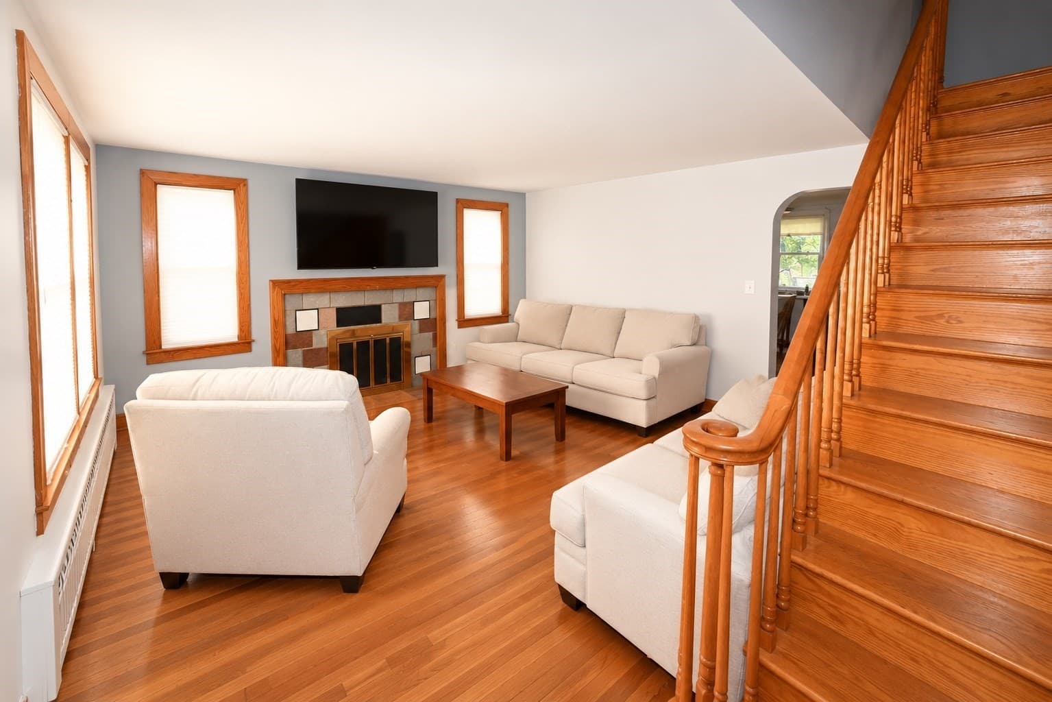 Single Family Residence at 46 Litchfield Ave, Dracut MA 01826, Dracut, photo 7 of 13
